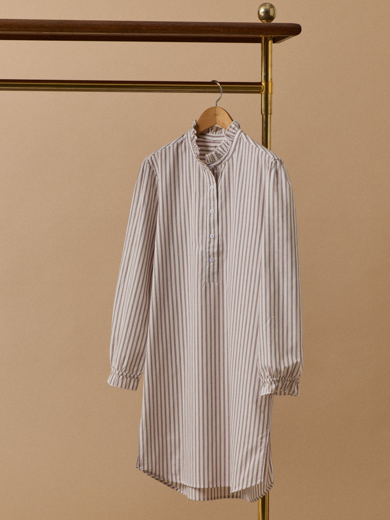 Gestreiftes Damen-Nachthemd