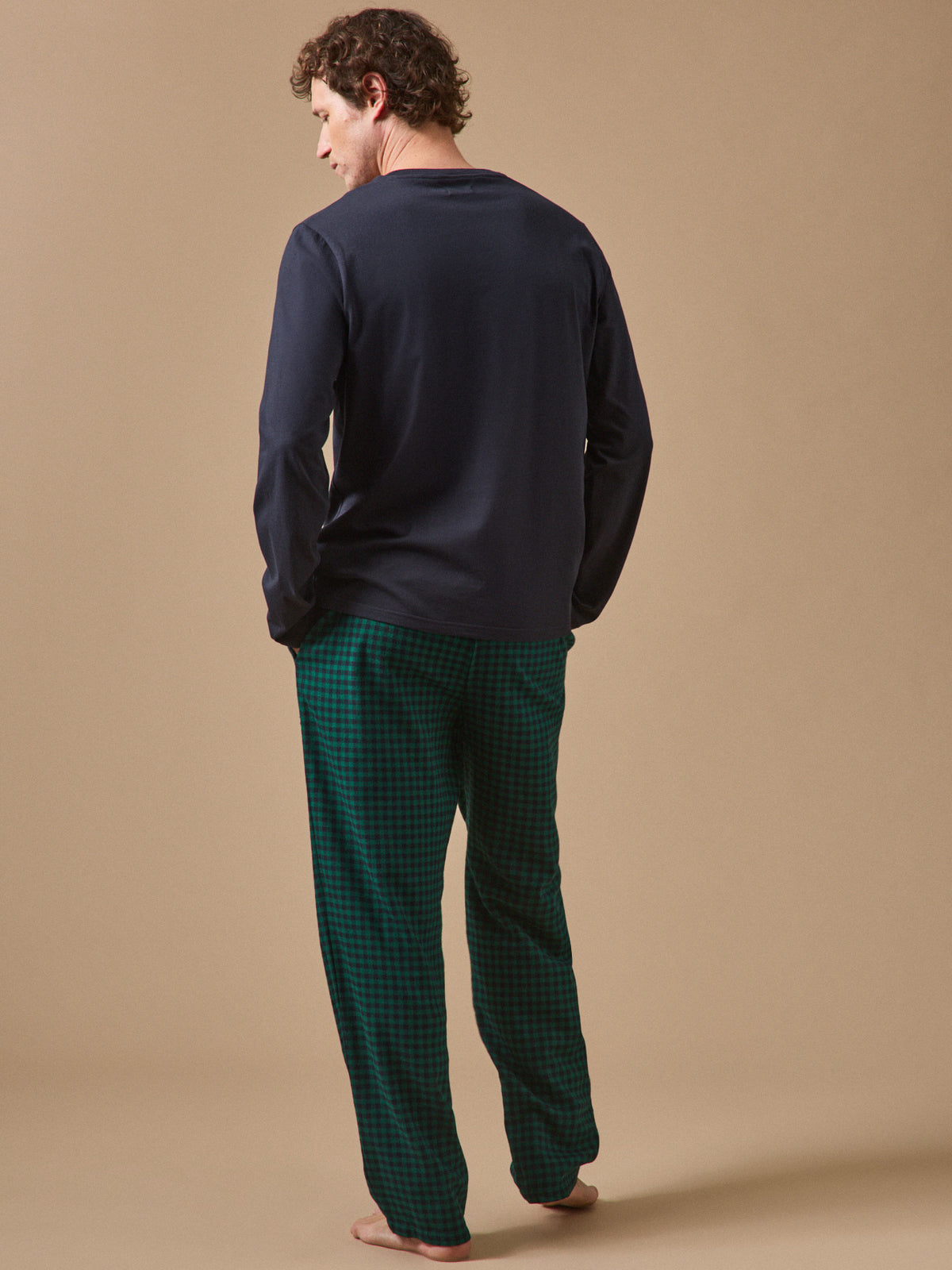 Herren-Pyjama im Material-Mix