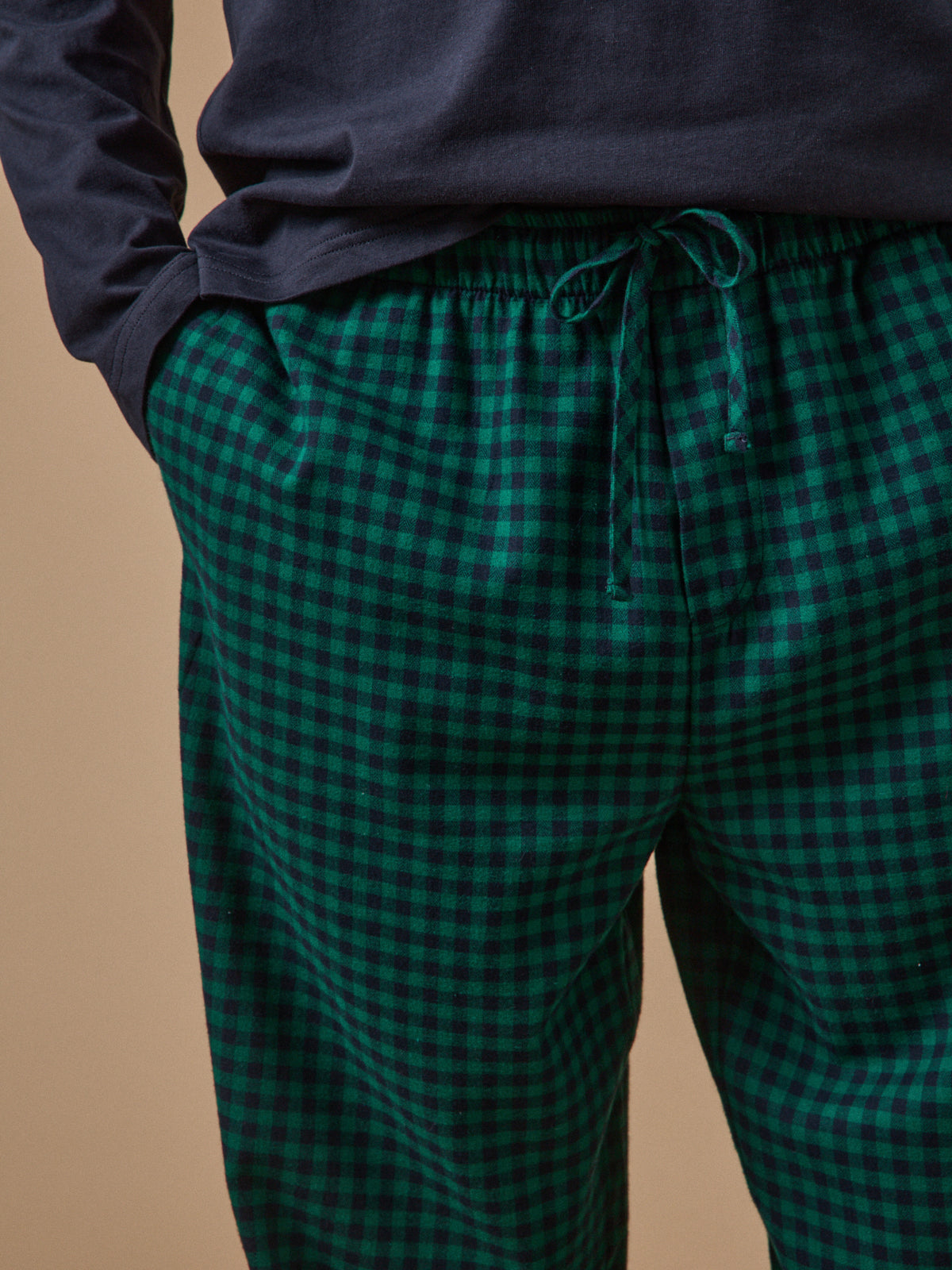 Herren-Pyjama im Material-Mix