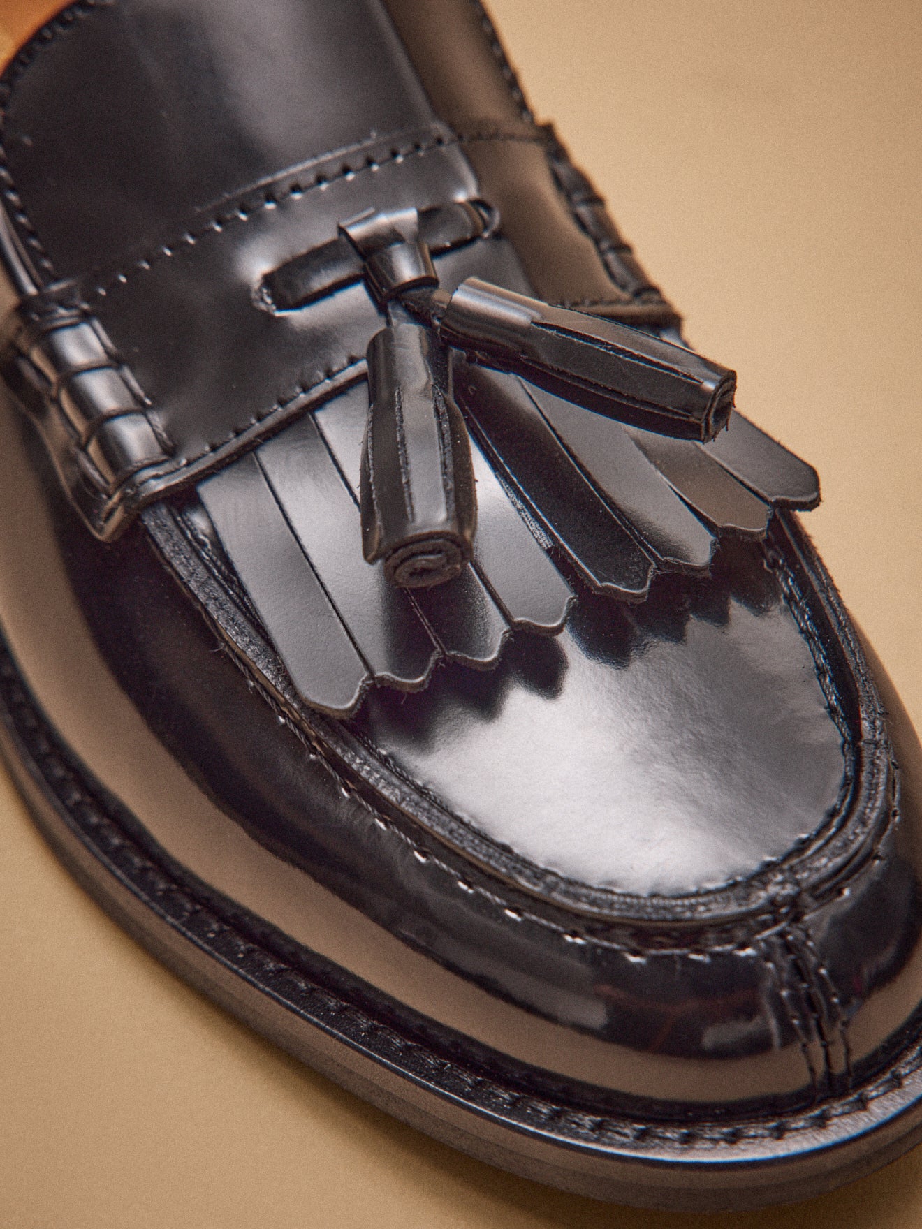 Damen-Loafer mit Fransen und Leder-Quasten
