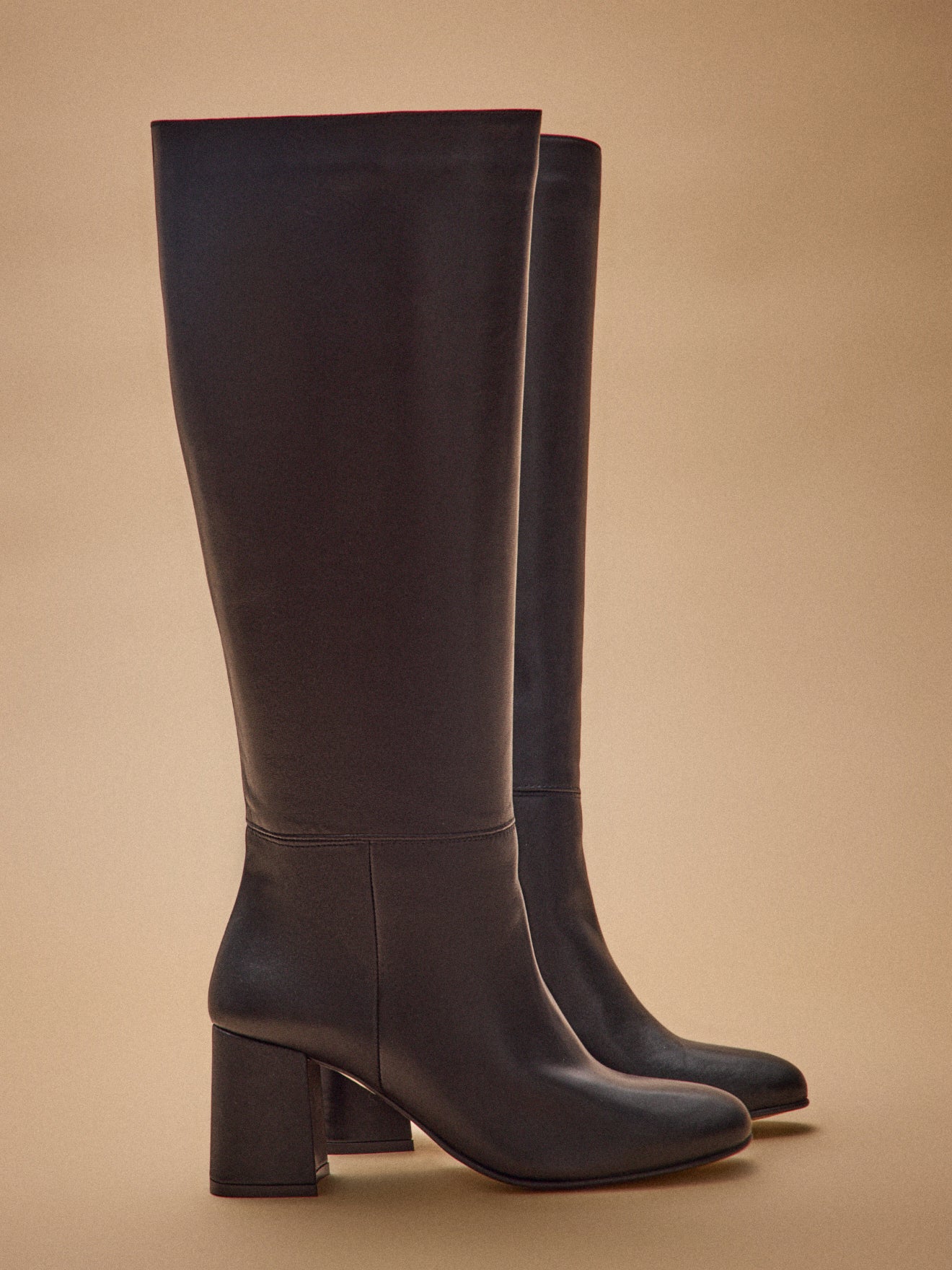 Damen-Stiefel mit Absatz aus Glattleder