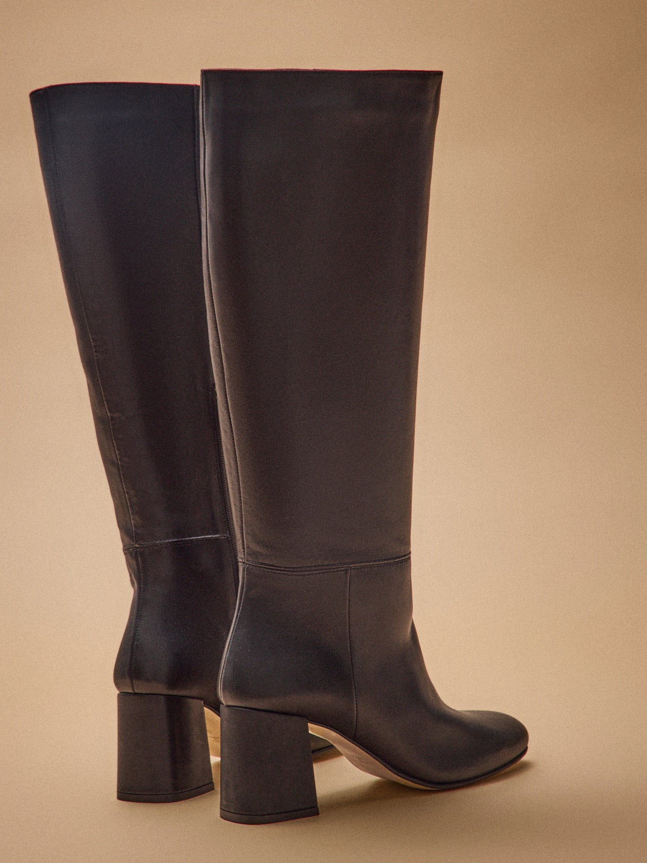 Damen-Stiefel mit Absatz aus Glattleder
