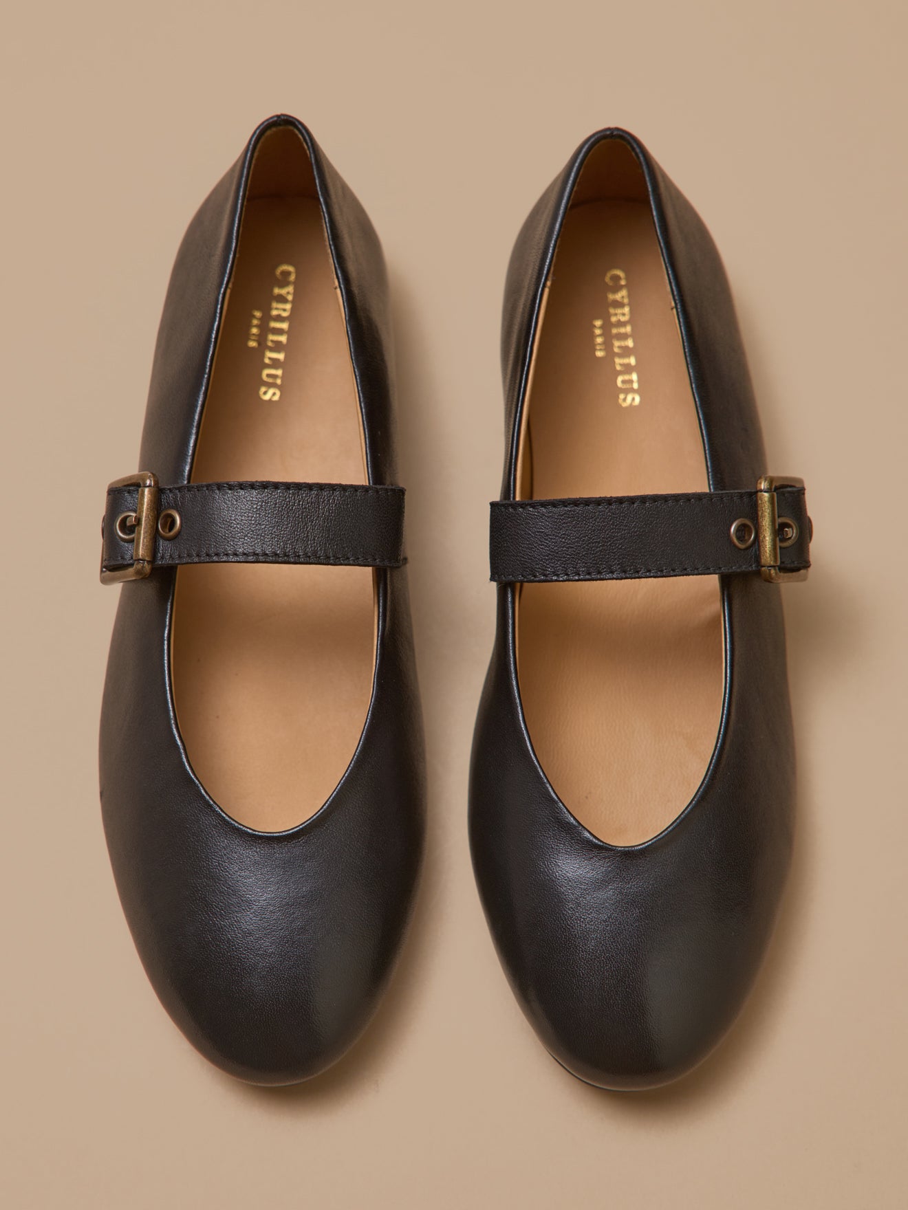 Damen-Ballerinas aus Leder mit Riemchen