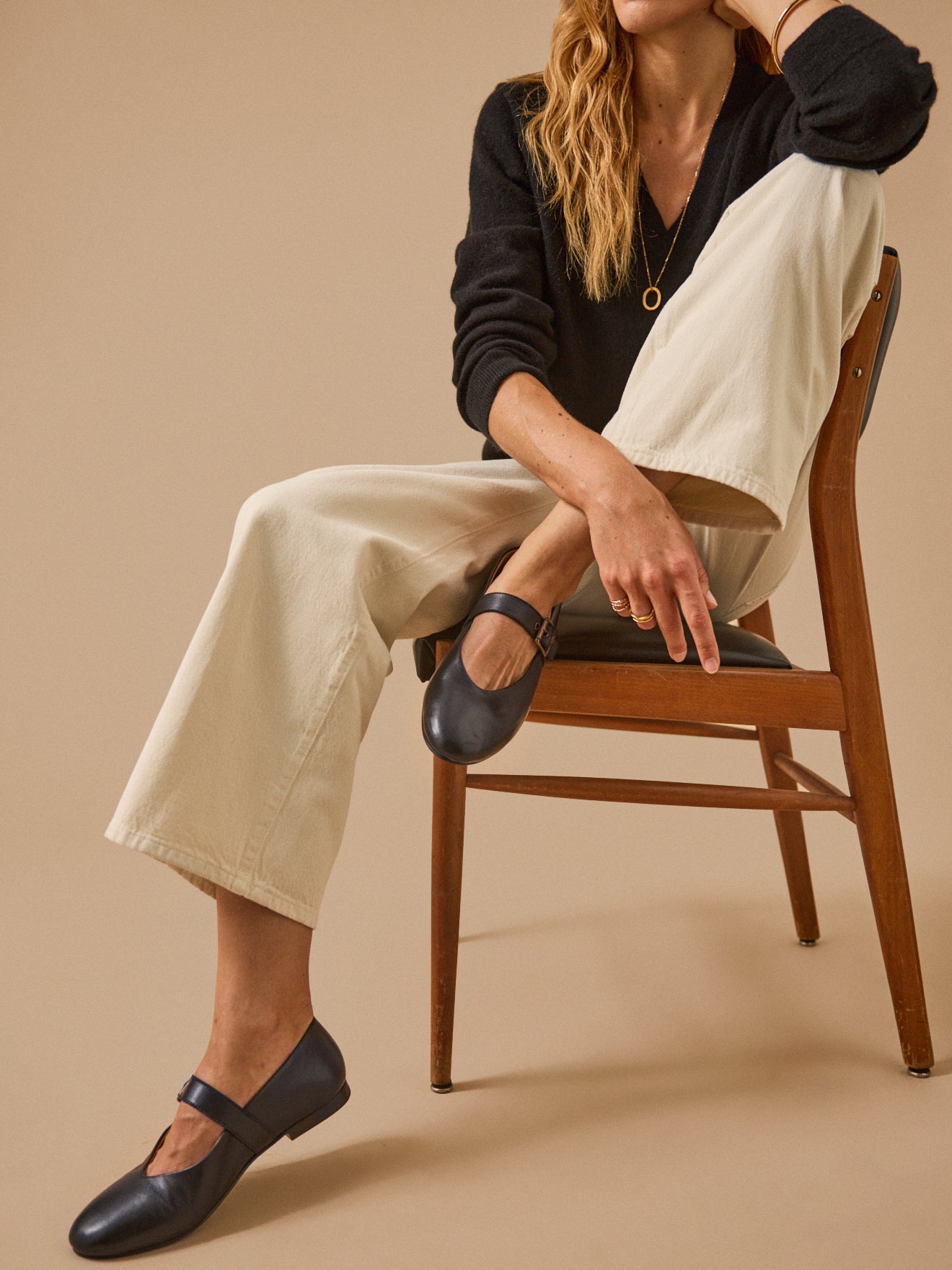 Damen-Ballerinas aus Leder mit Riemchen