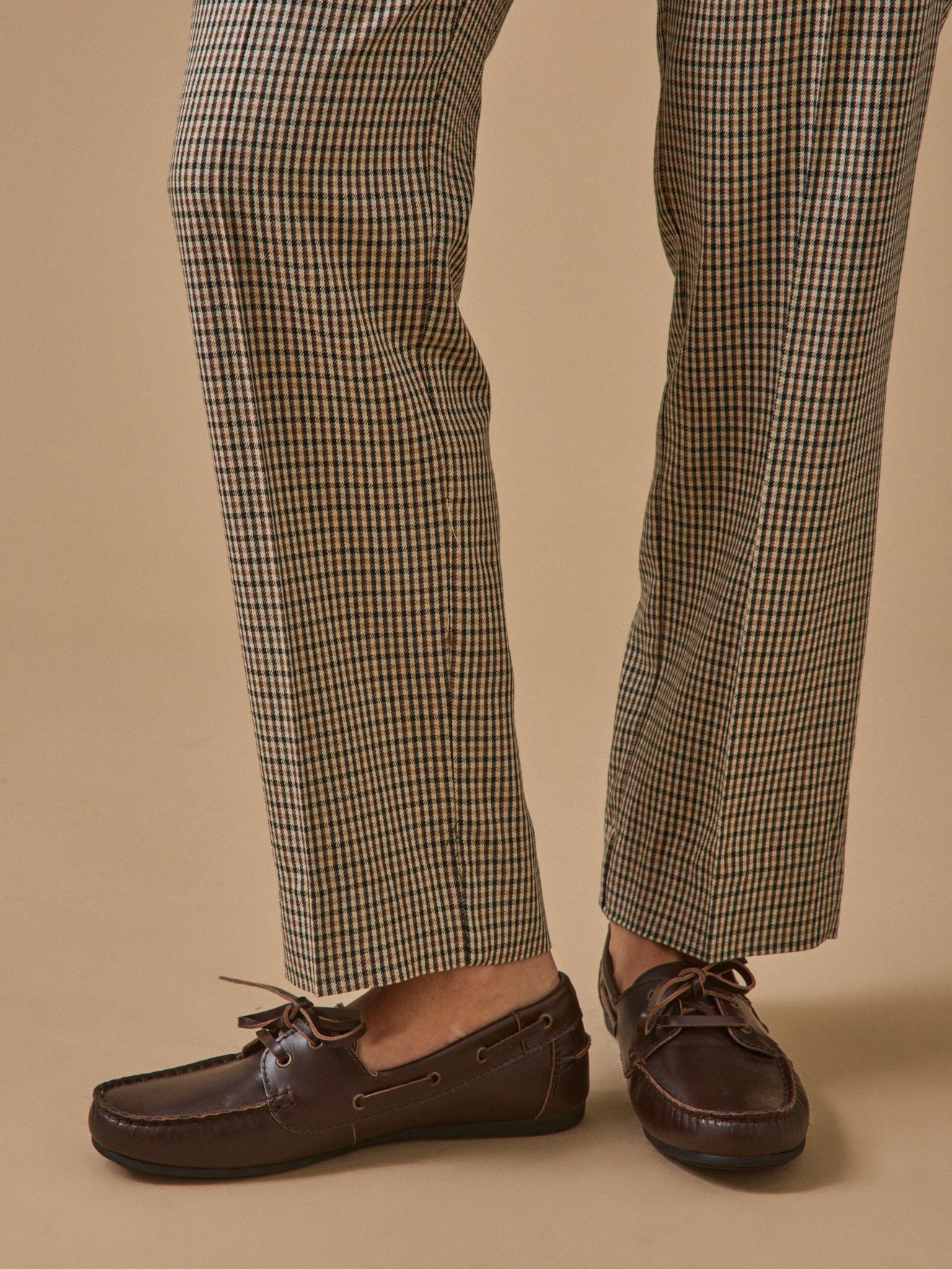 Damenschuhe aus Leder im Bootsschuh-Stil