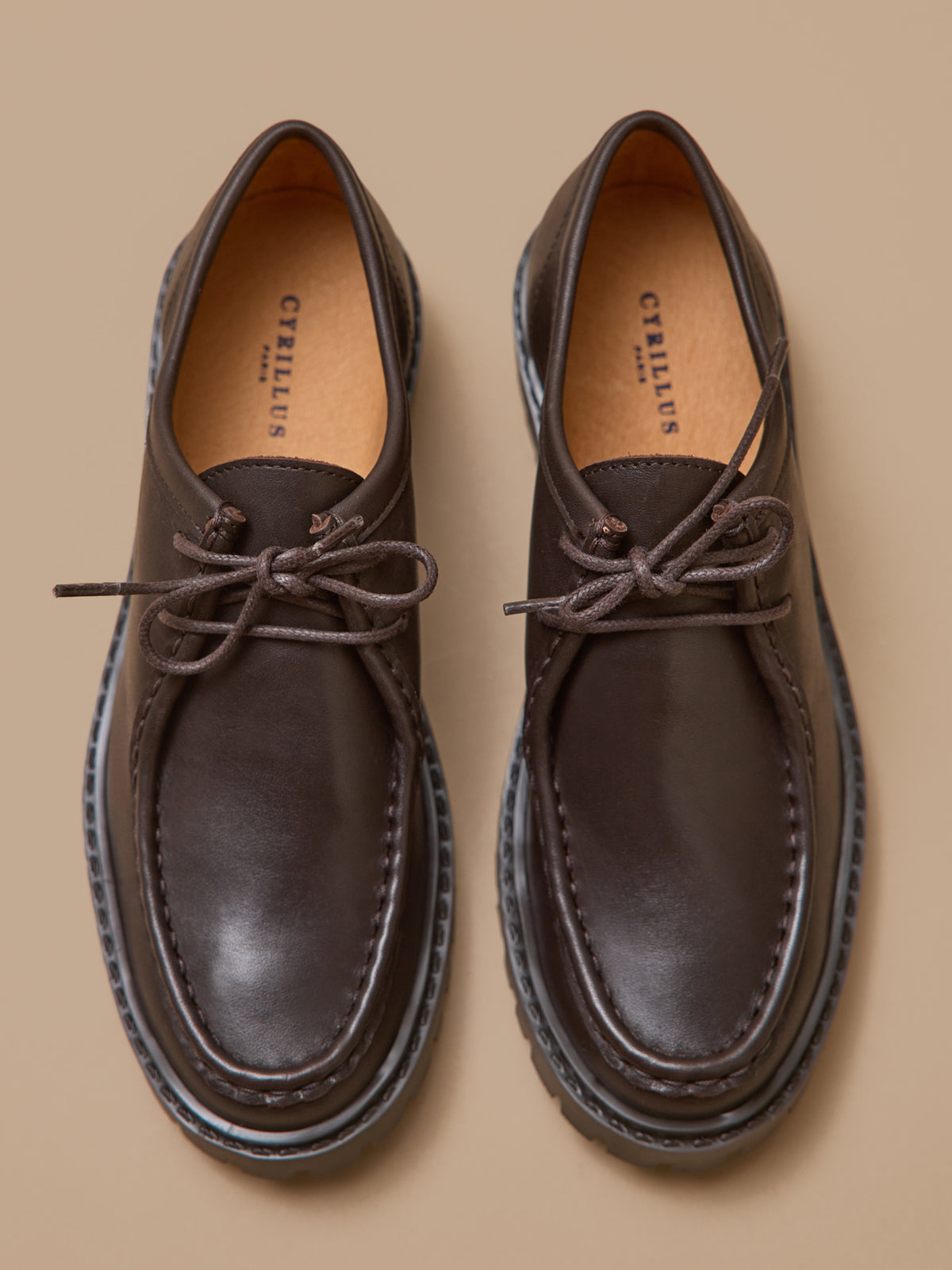 Damen-Schnürschuhe aus Leder mit Profilsohle