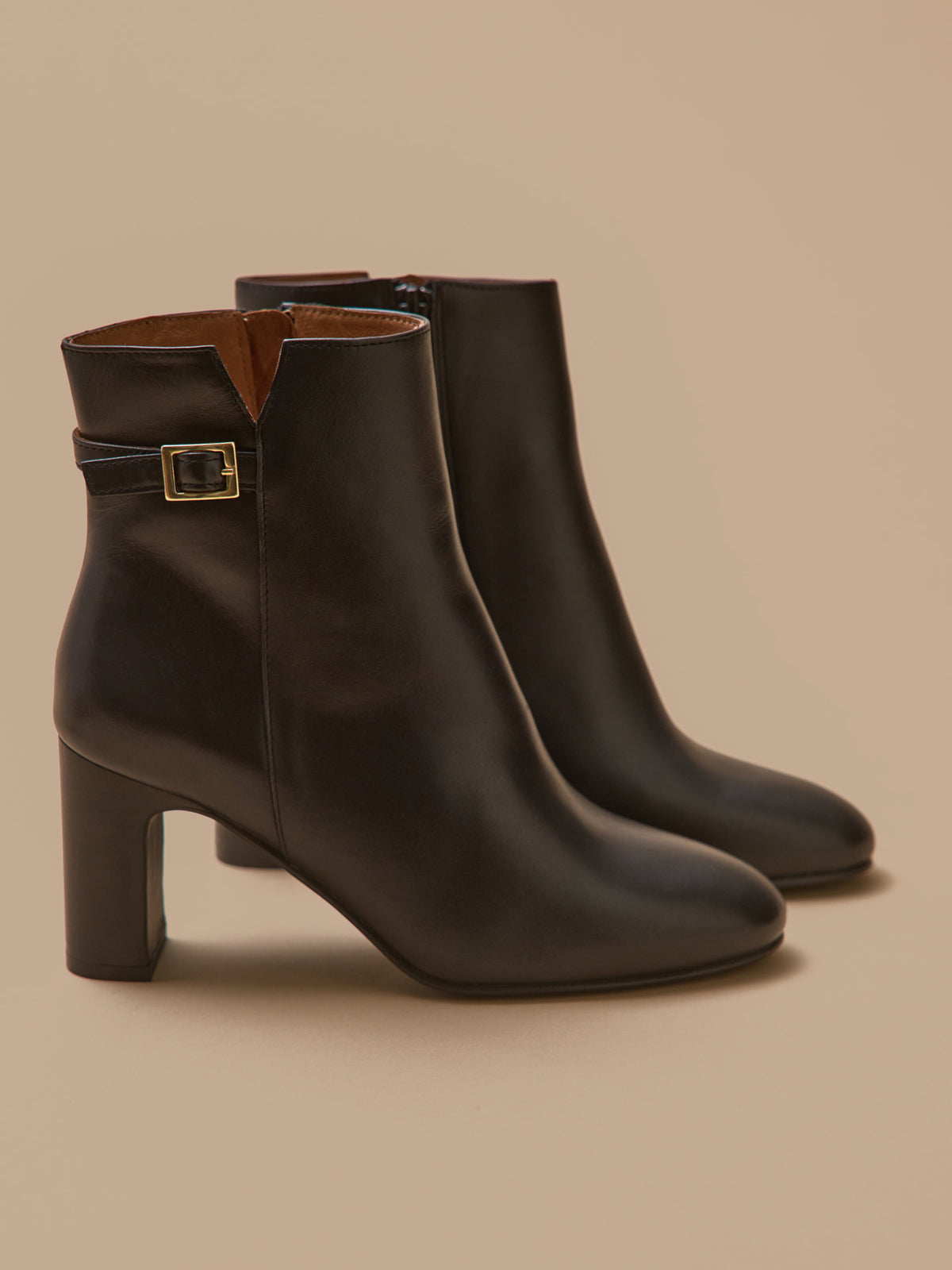 Damen-Stiefeletten mit Absatz aus Leder