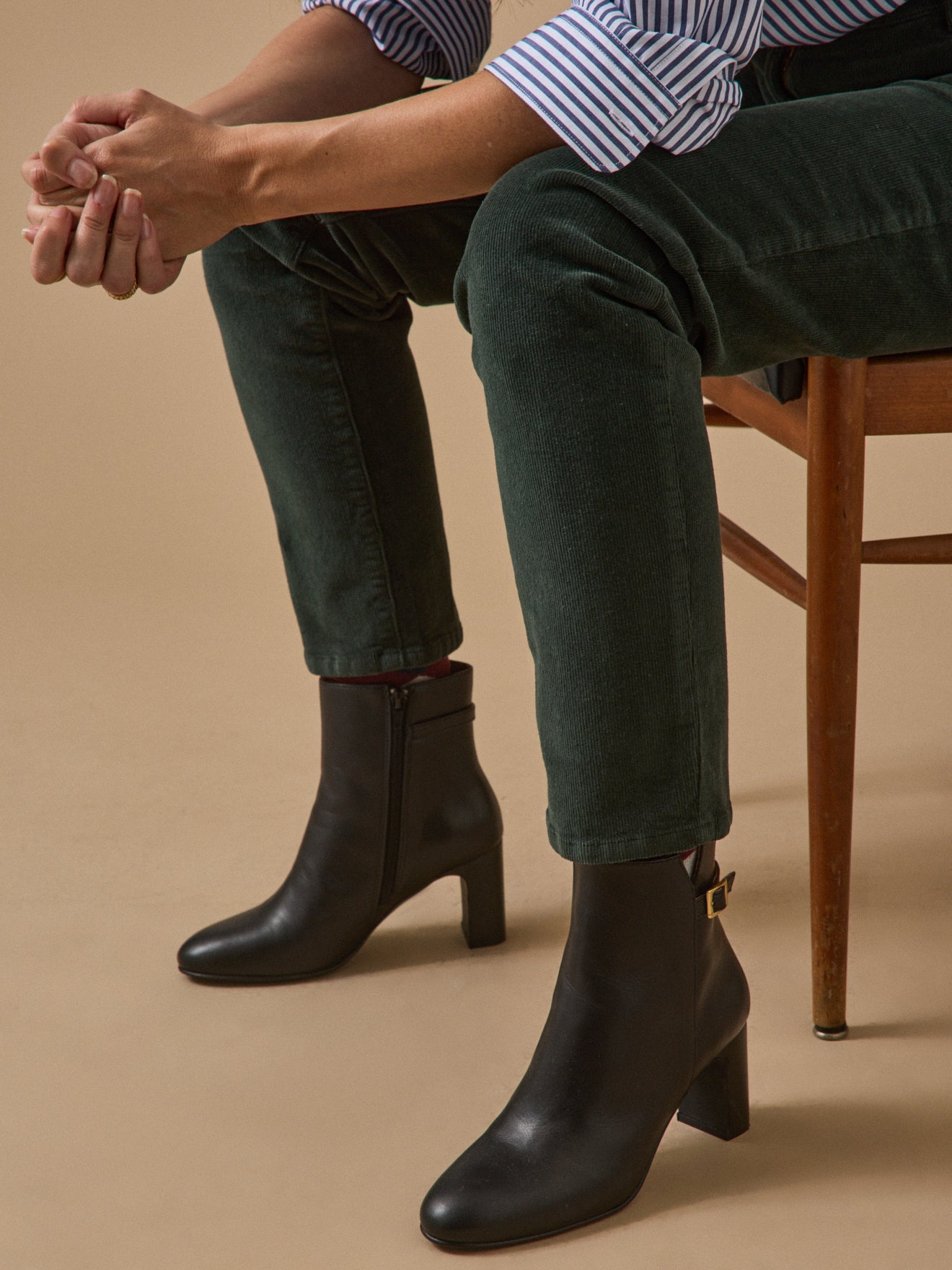 Damen-Stiefeletten mit Absatz aus Leder