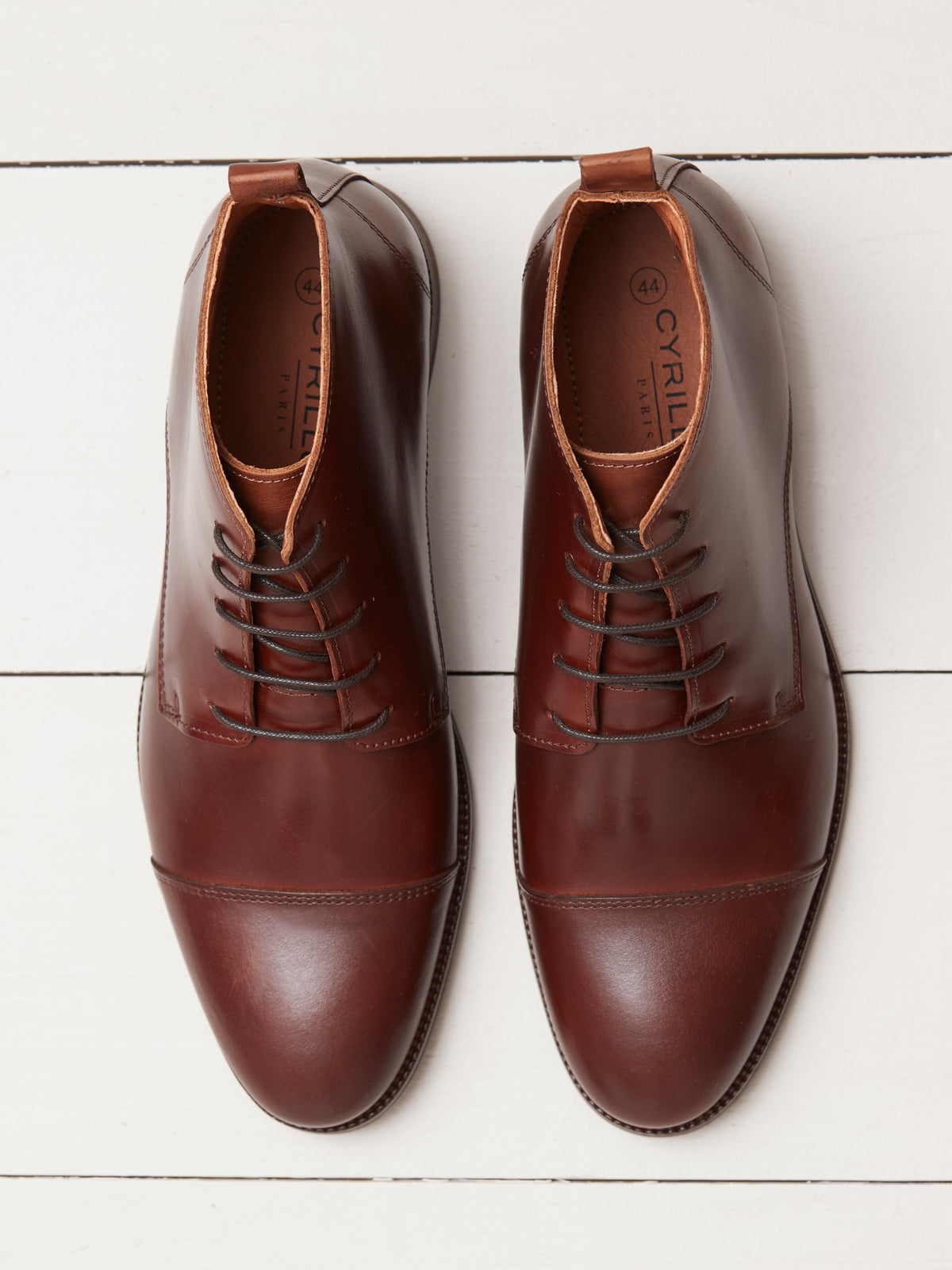 Herren-Boots aus Leder mit Schnürsenkel