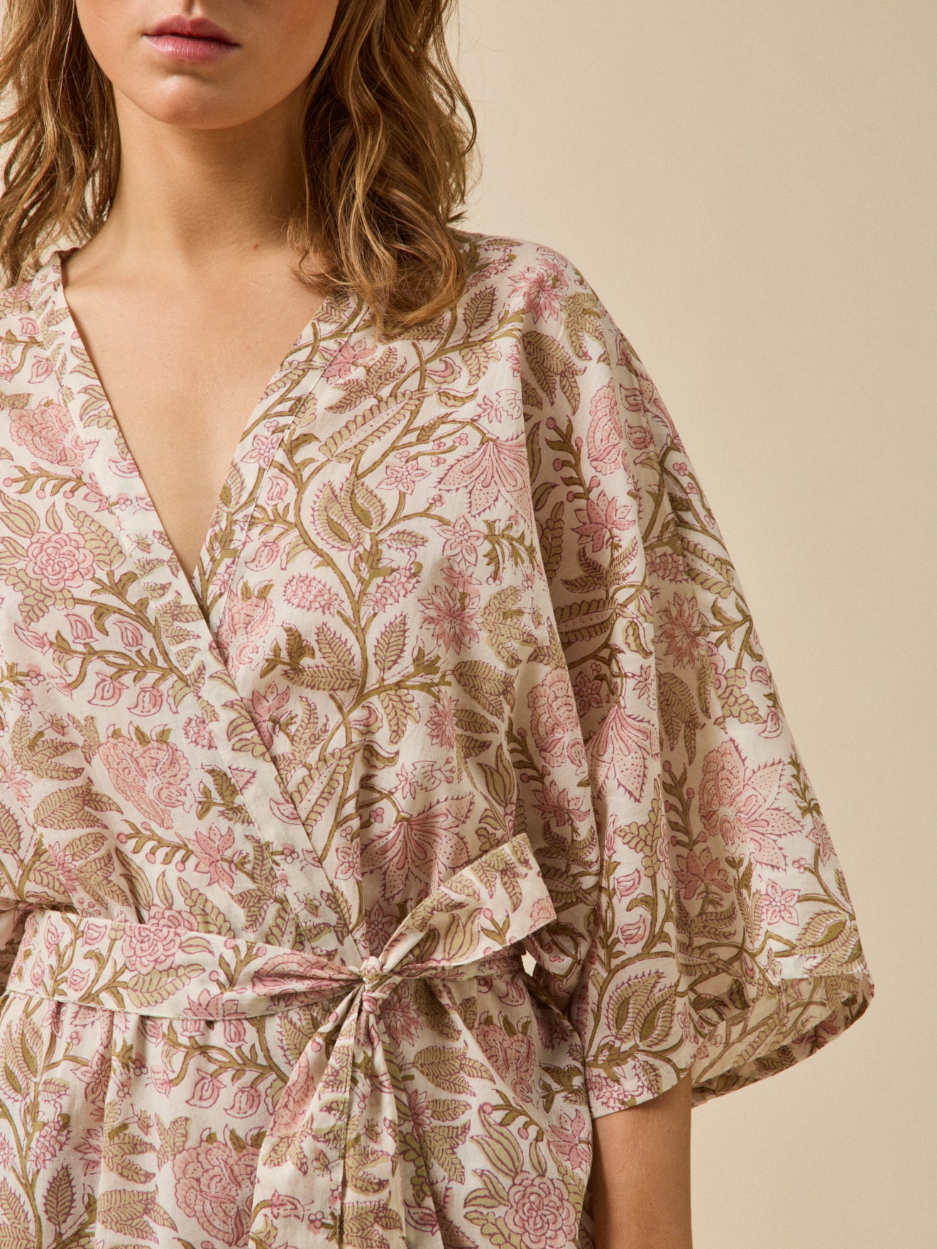 Damen-Kimono im Ethno-Print