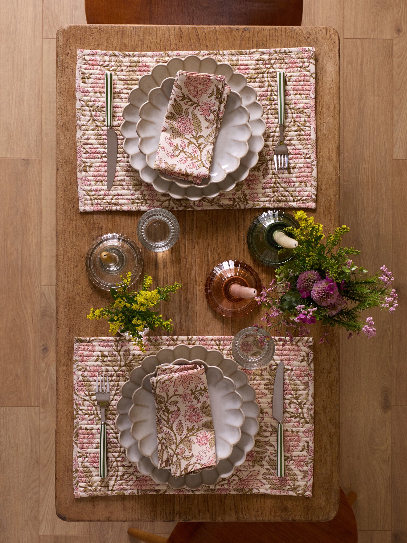 Tischsets mit Rosa-Print im 2er-Set