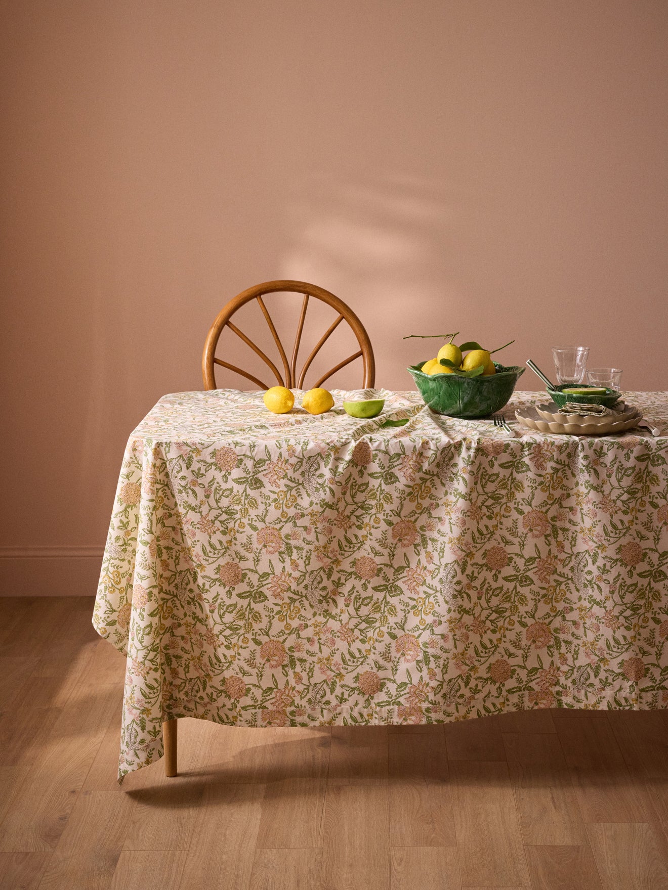 Tischdecke aus Baumwolle mit Sofia-Print