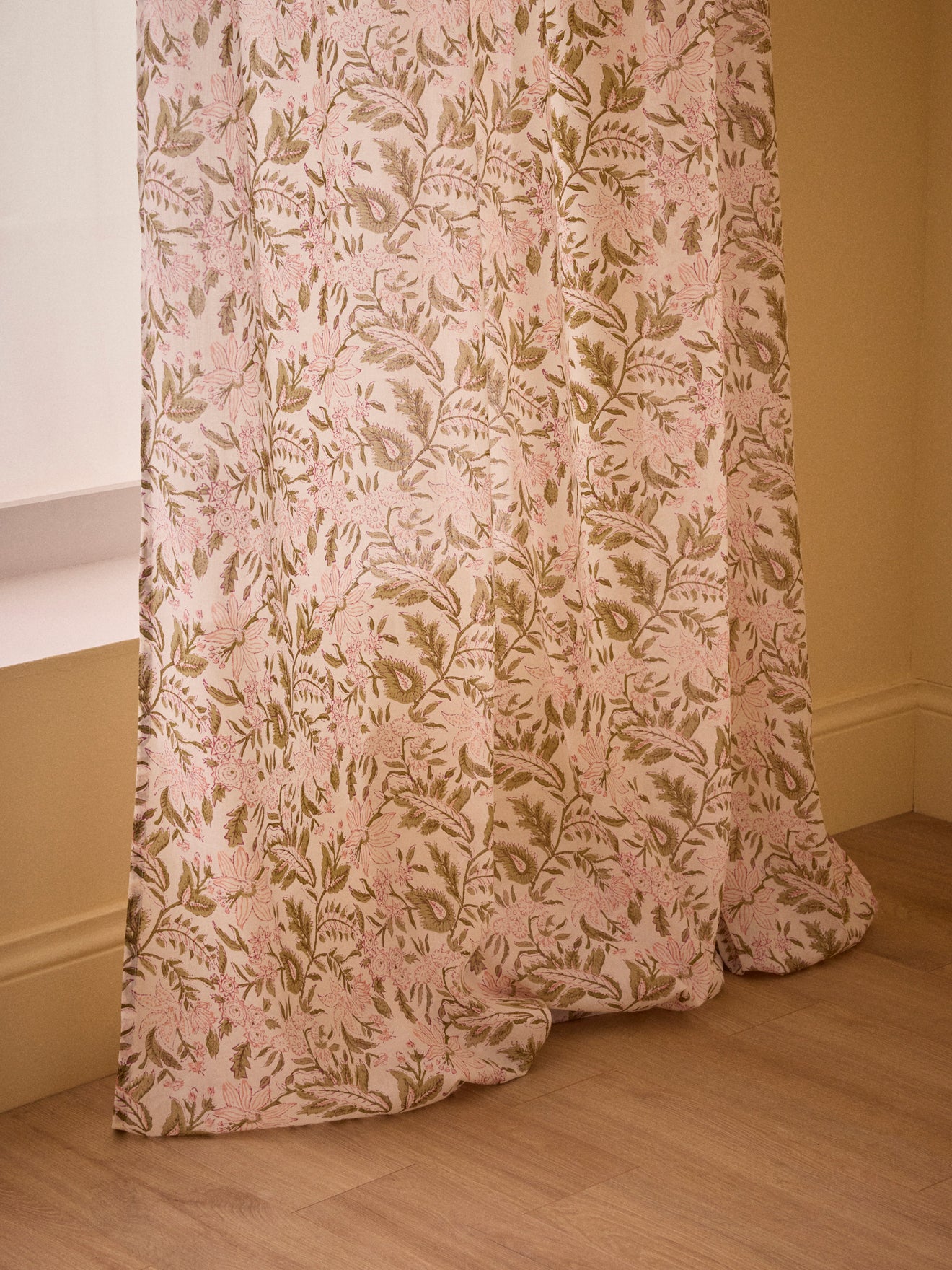 Vorhang mit indischem Print Rosa