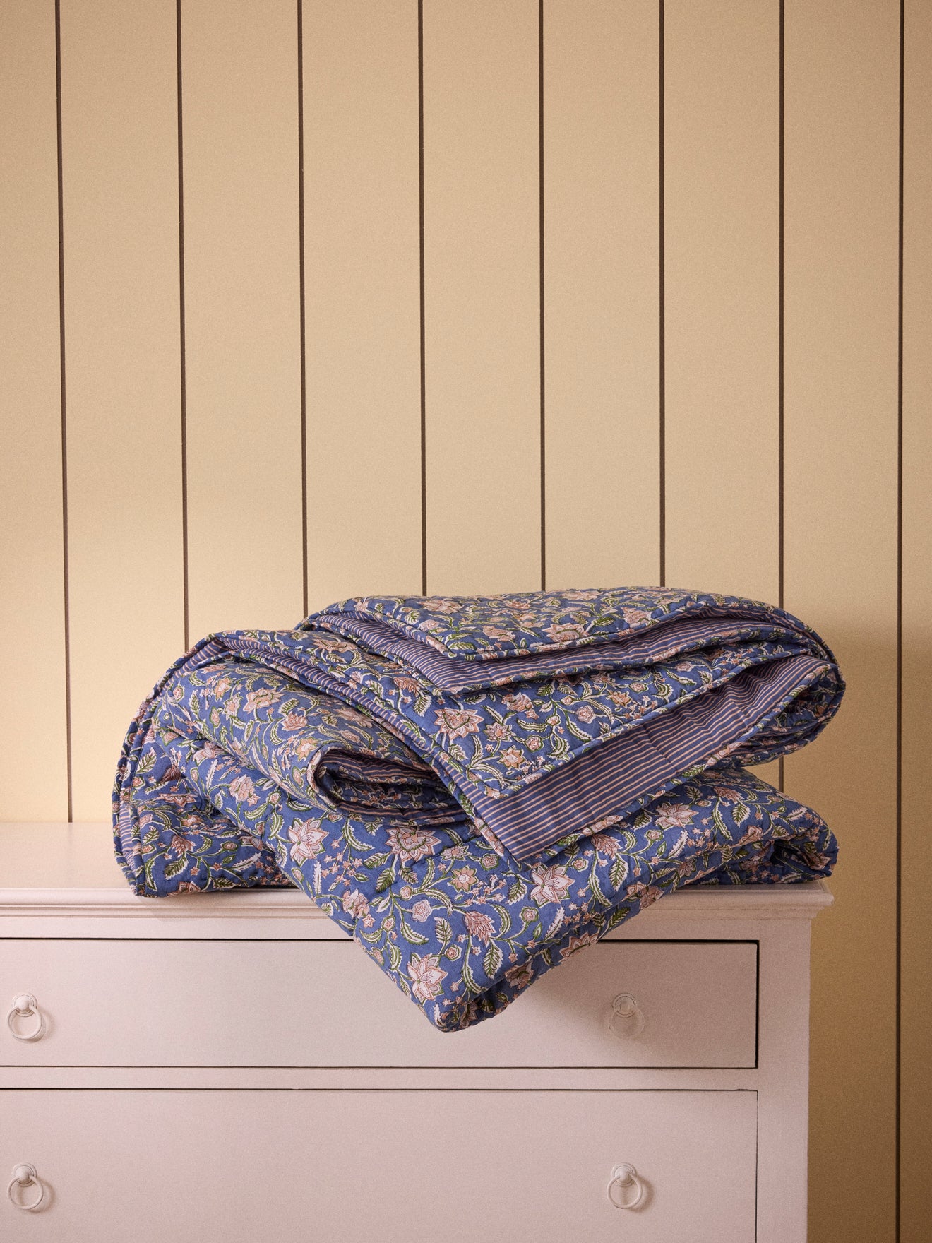 Tagesdecke aus Baumwolle mit Bella-Print