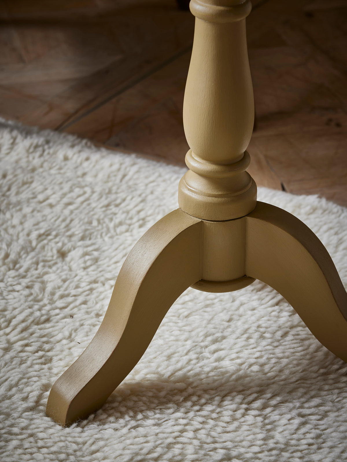Kleiner Tisch aus Holz « Camille »