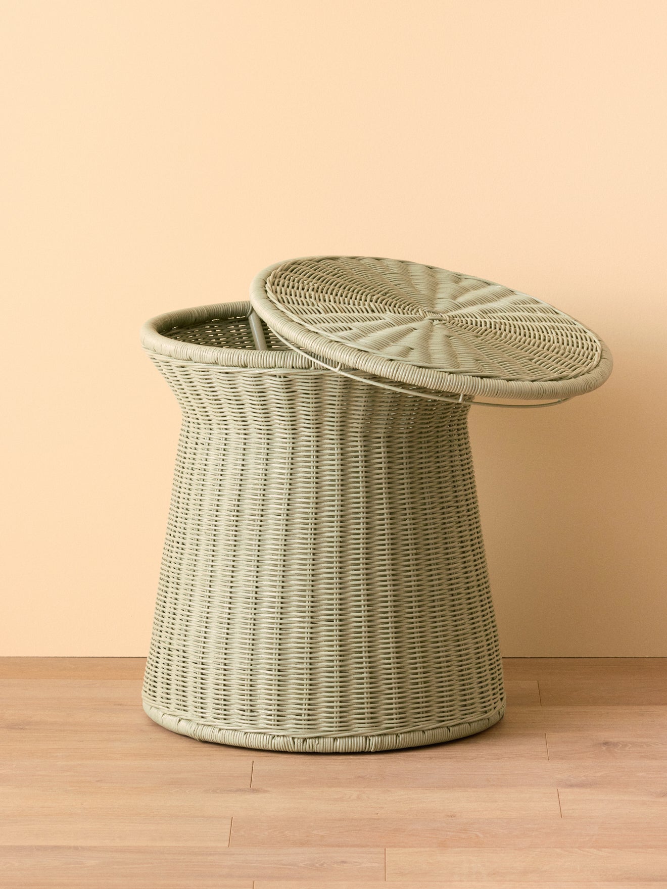 Rattan-Hocker „Emile”