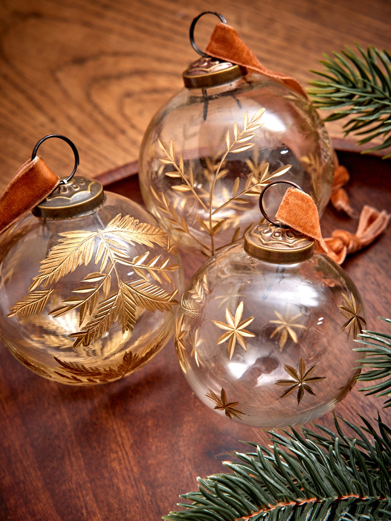 Weihnachtskugel aus Glas « goldfarbene Blätter » im 3er-Set