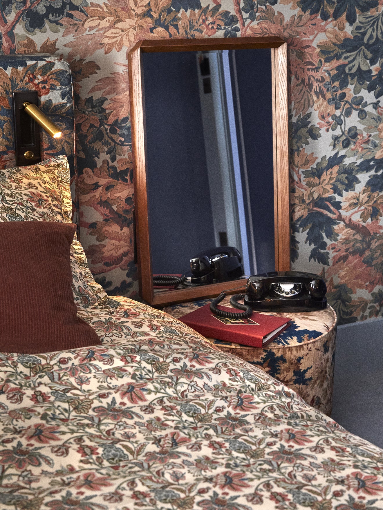 Spiegel aus Eiche mit Facettenschliff