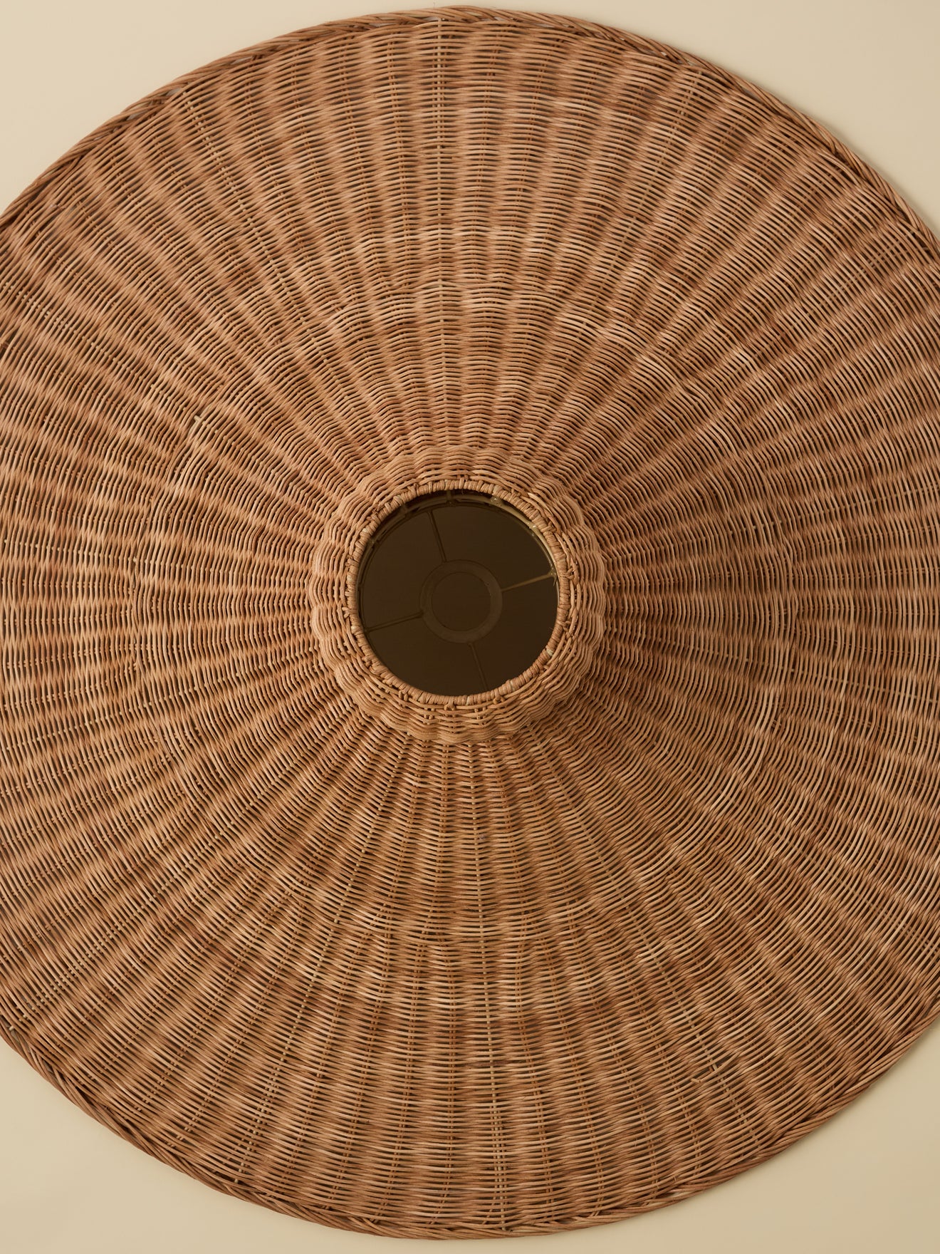 Großer Lampenschirm aus Rattan