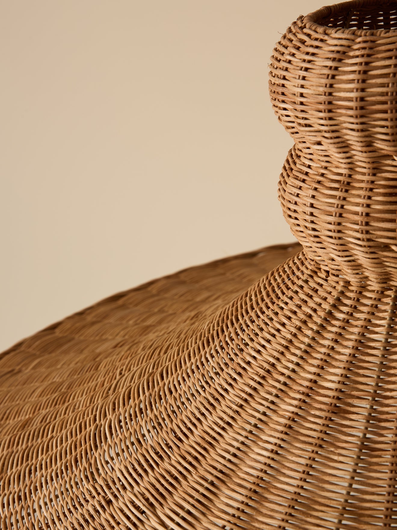 Großer Lampenschirm aus Rattan