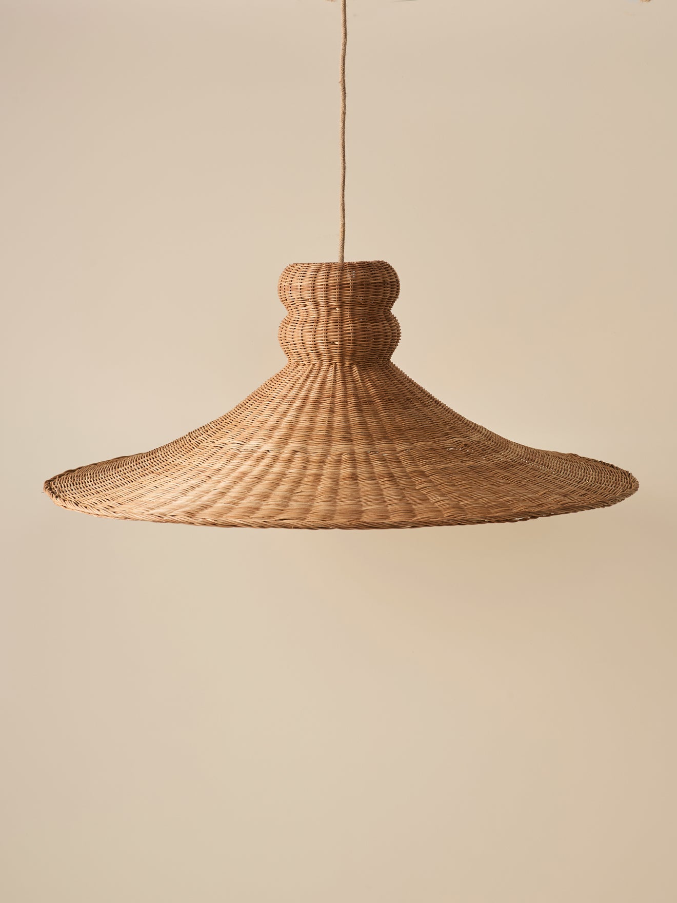 Großer Lampenschirm aus Rattan