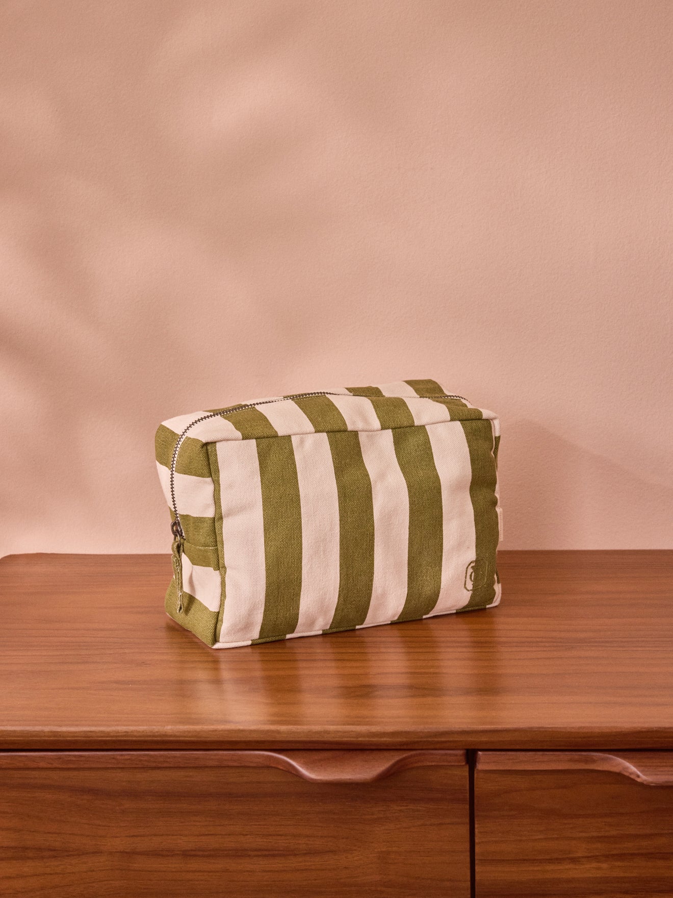 Gestreifter Kulturbeutel aus Canvas