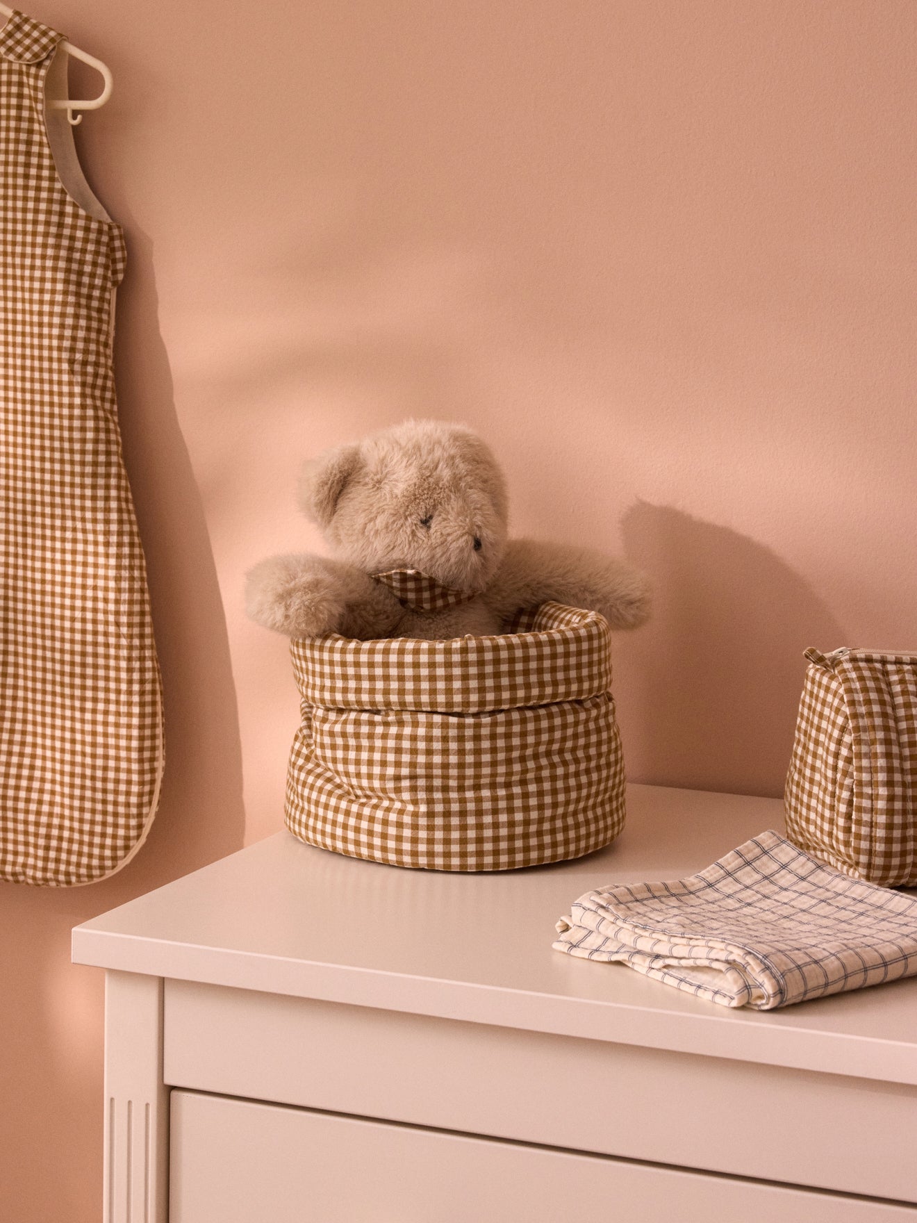 Gesteppter Aufbewahrungskorb mit Vichy-Karos