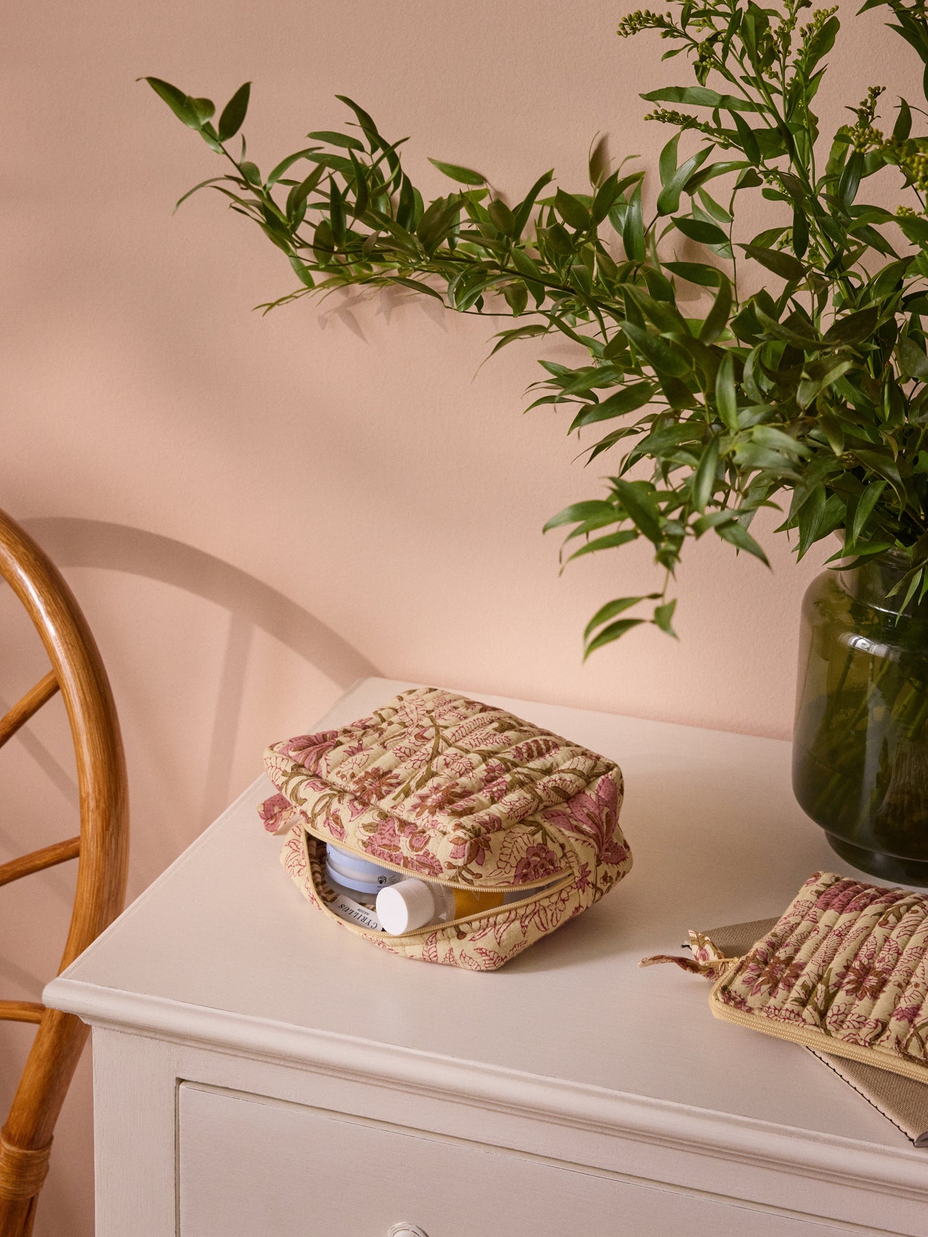 Geblümter Kulturbeutel