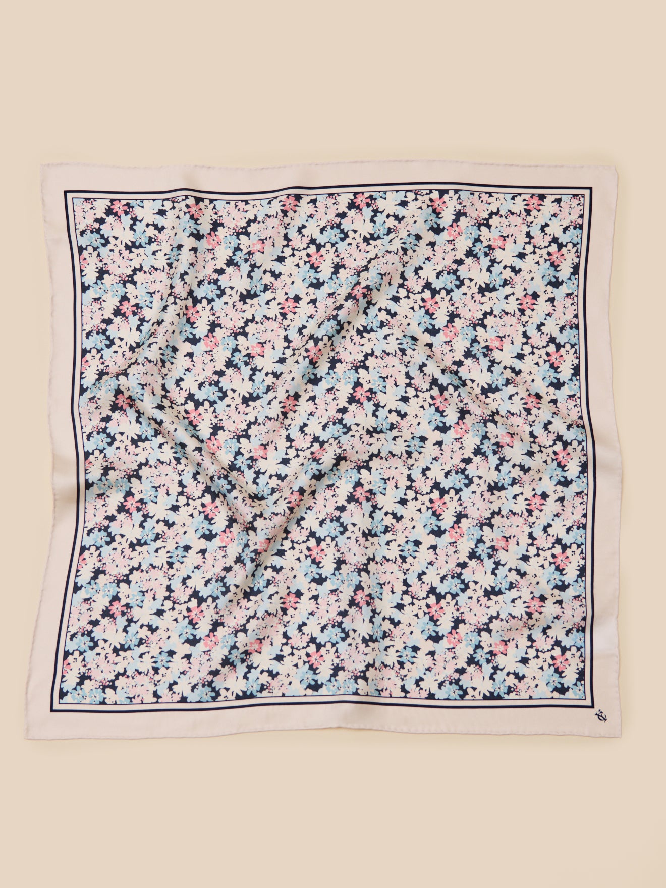 Damenschal aus Seide mit Druckmuster « Fleurs Pop »