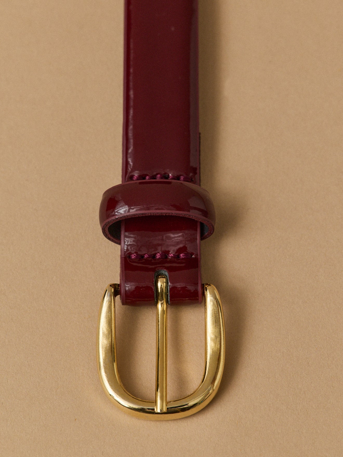 Schmaler Damengürtel aus Leder