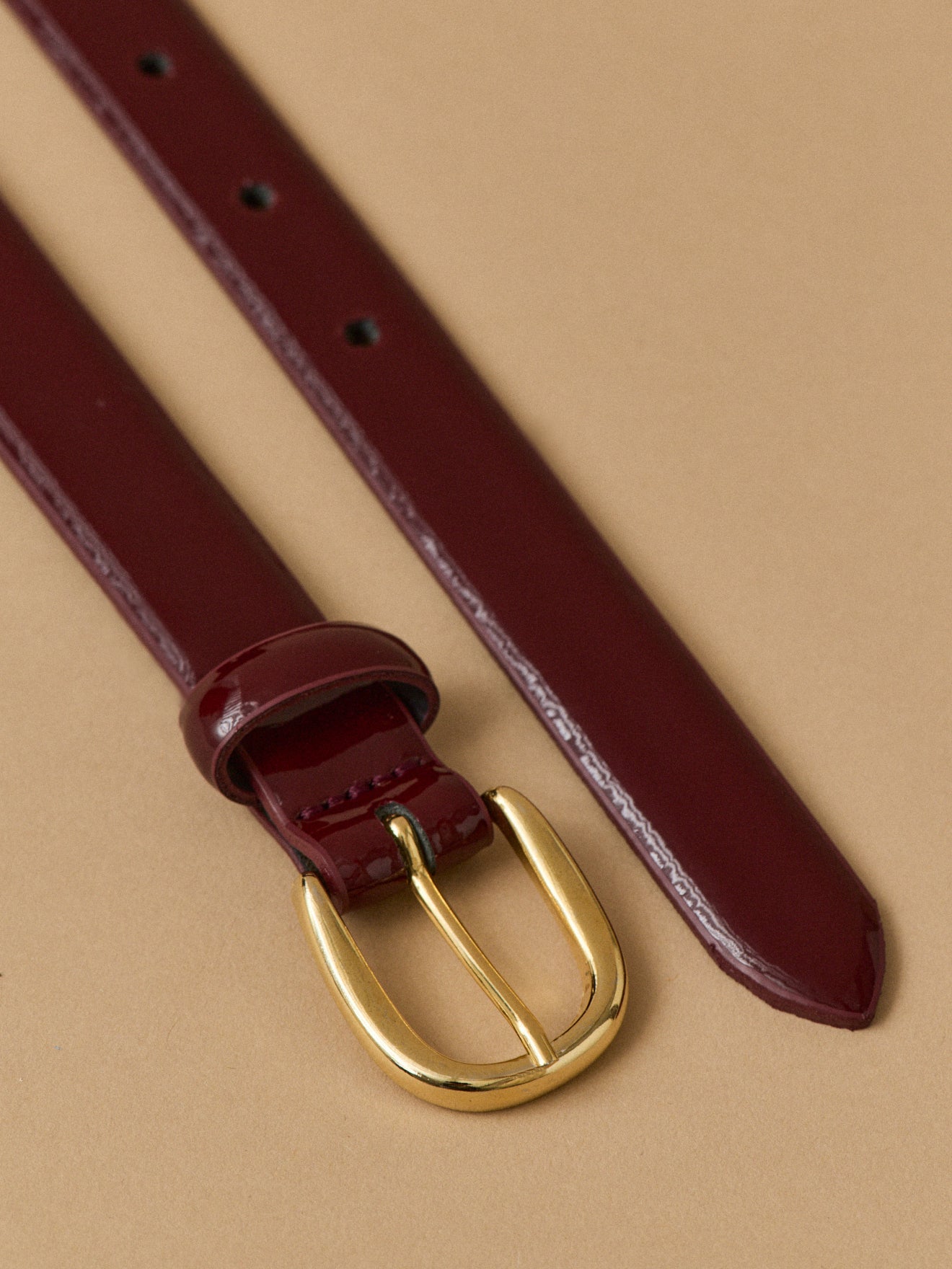 Schmaler Damengürtel aus Leder