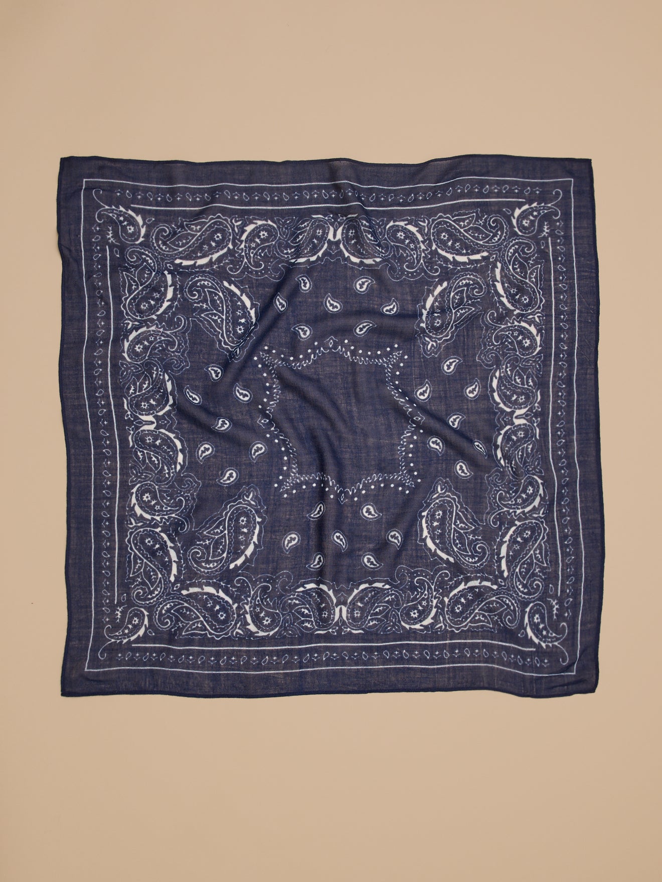 Unisex-Bandana aus Wollstoff mit Print