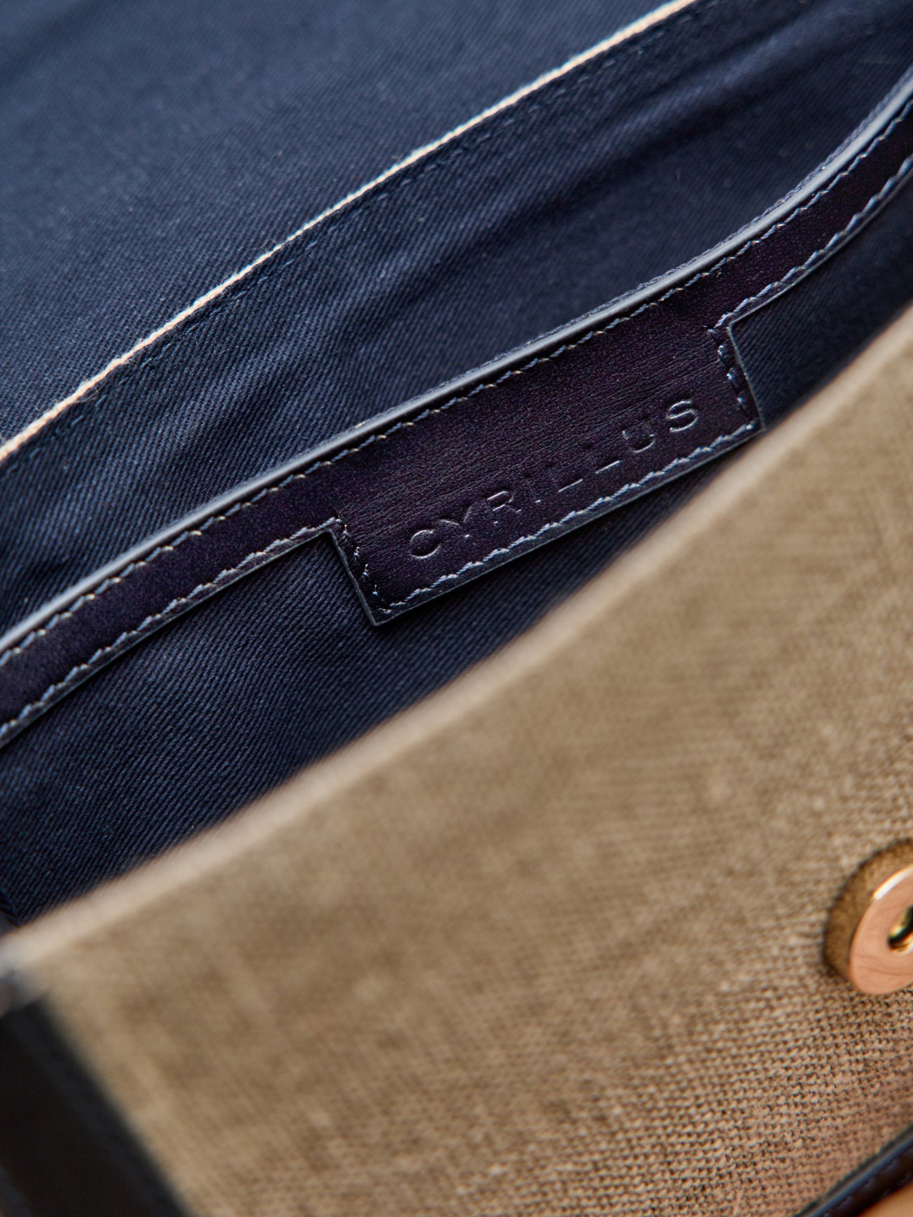 Damen-Umhängetasche, Material-Mix