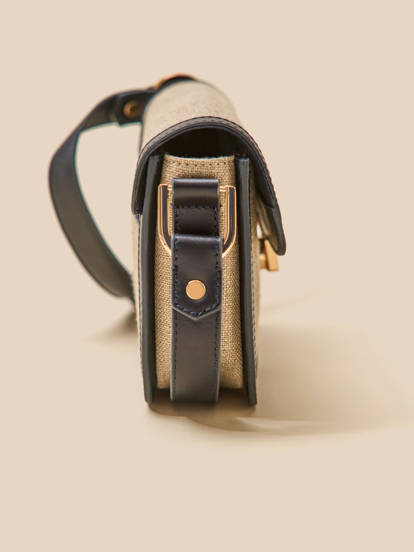 Damen-Umhängetasche, Material-Mix