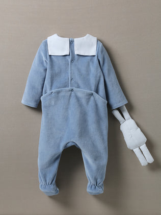 Baby-Schlafanzug aus Velours mit Plastron