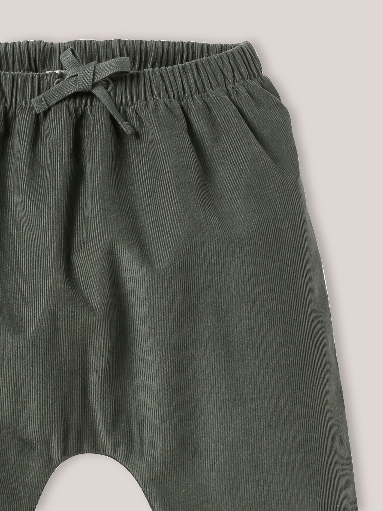 Baby-Pluderhose aus Velours