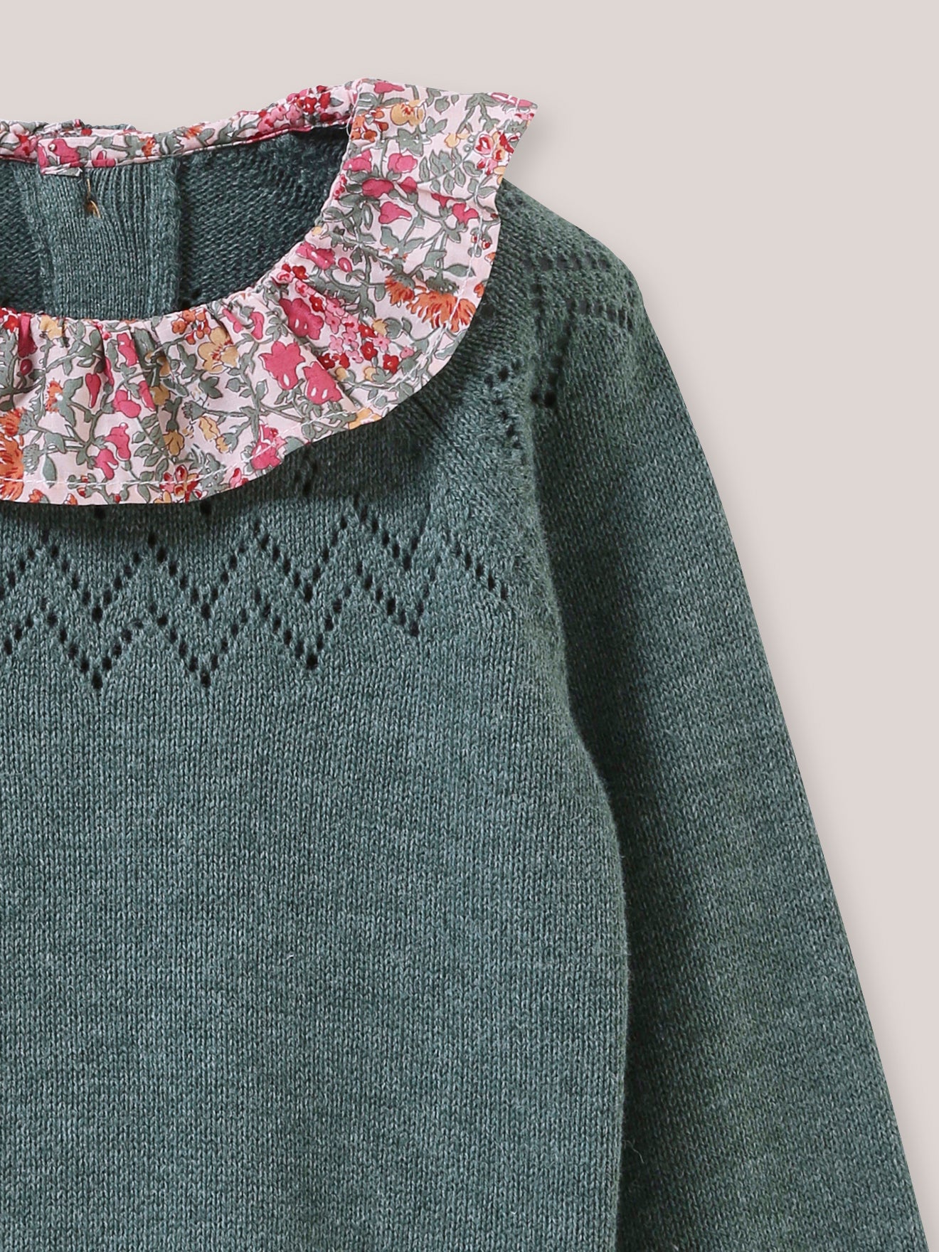 Babypullover mit Kragen aus Liberty®-Stoff „Babingdon”