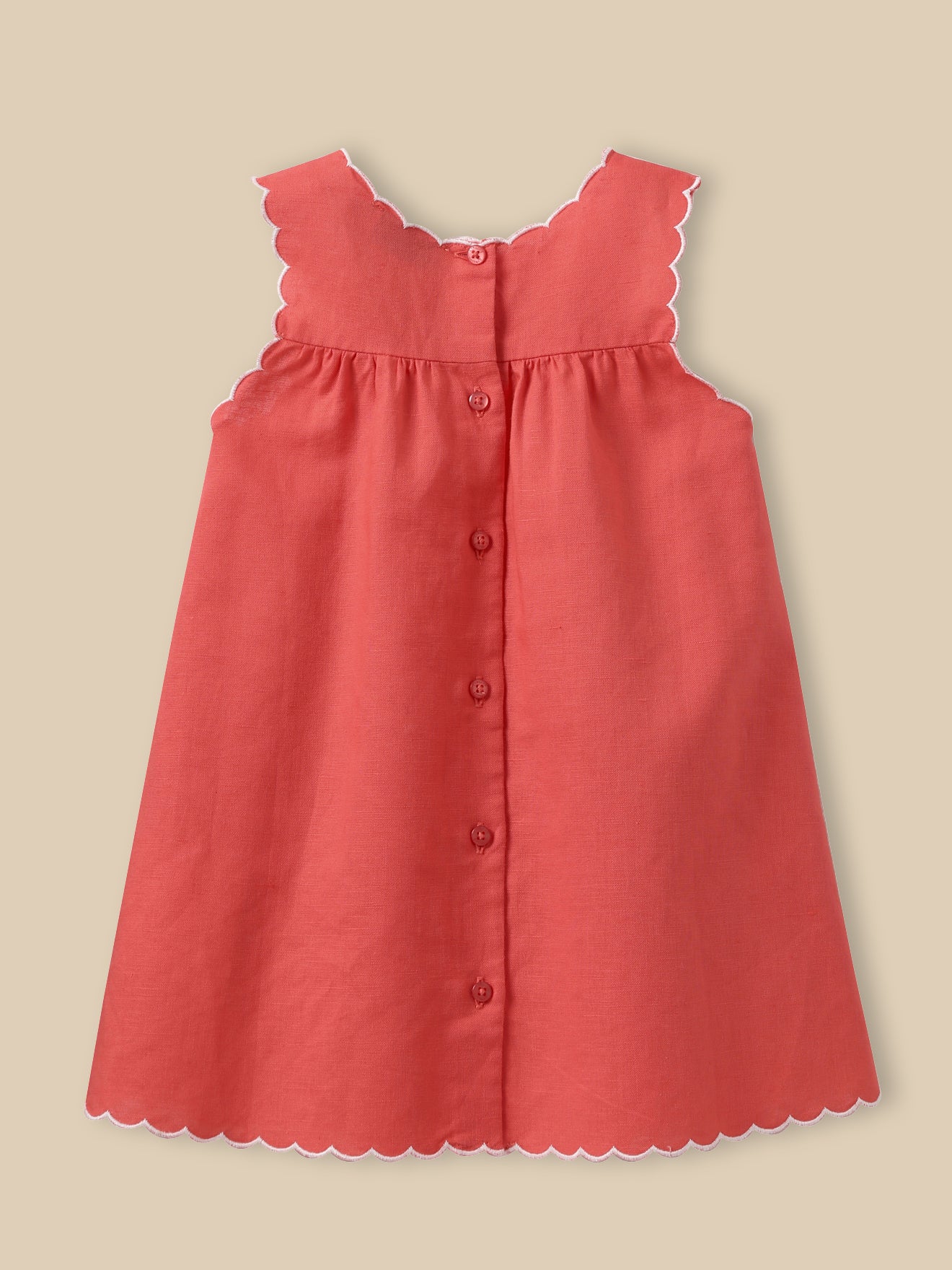 Babykleid aus Leinen und Baumwolle