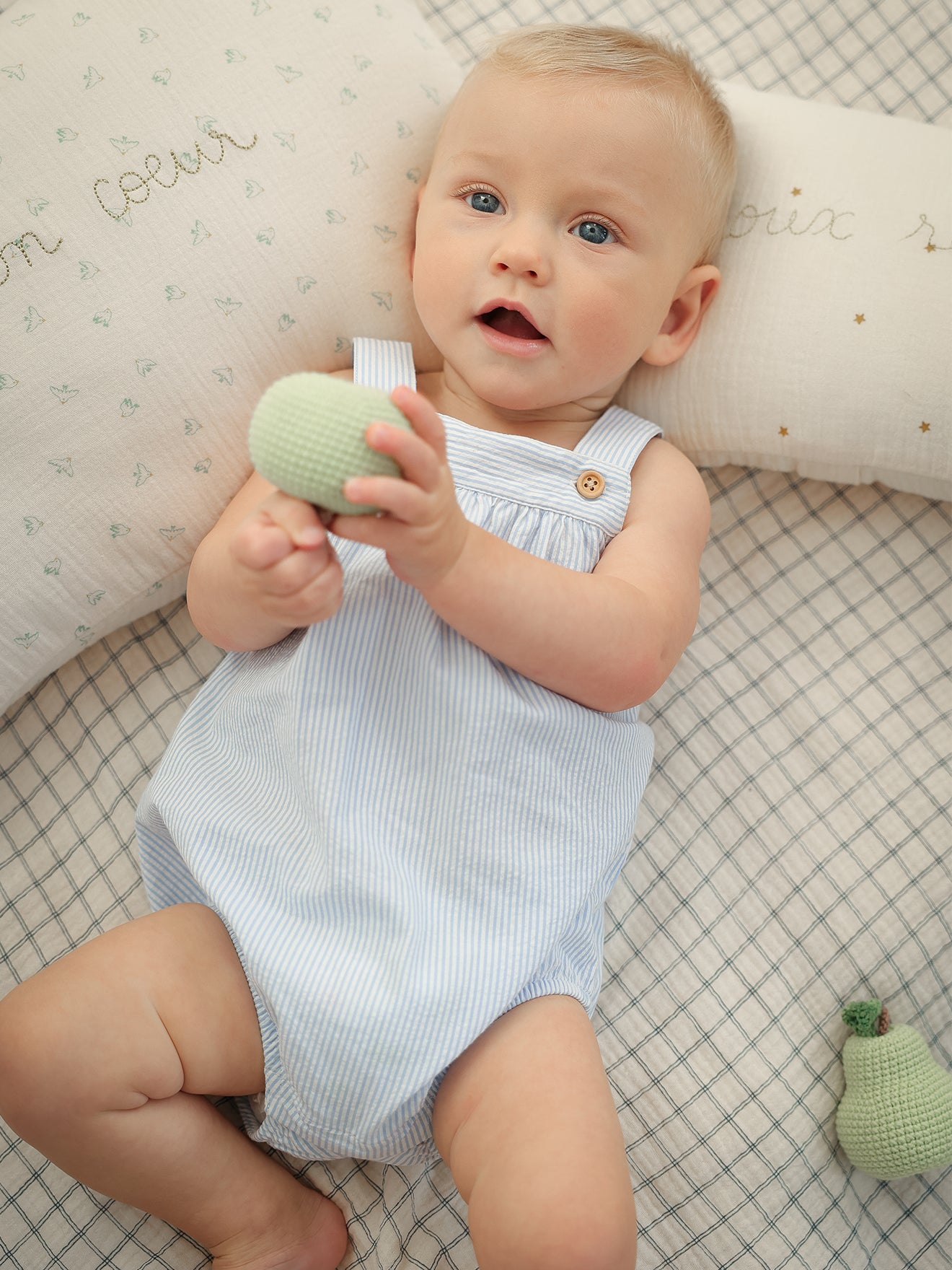 Babystrampler aus Seersucker
