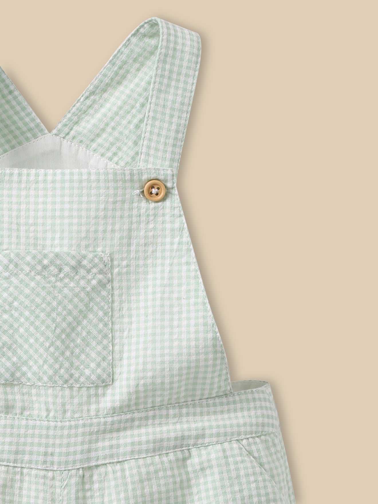 Baby-Latzshorts mit Vichy-Karos