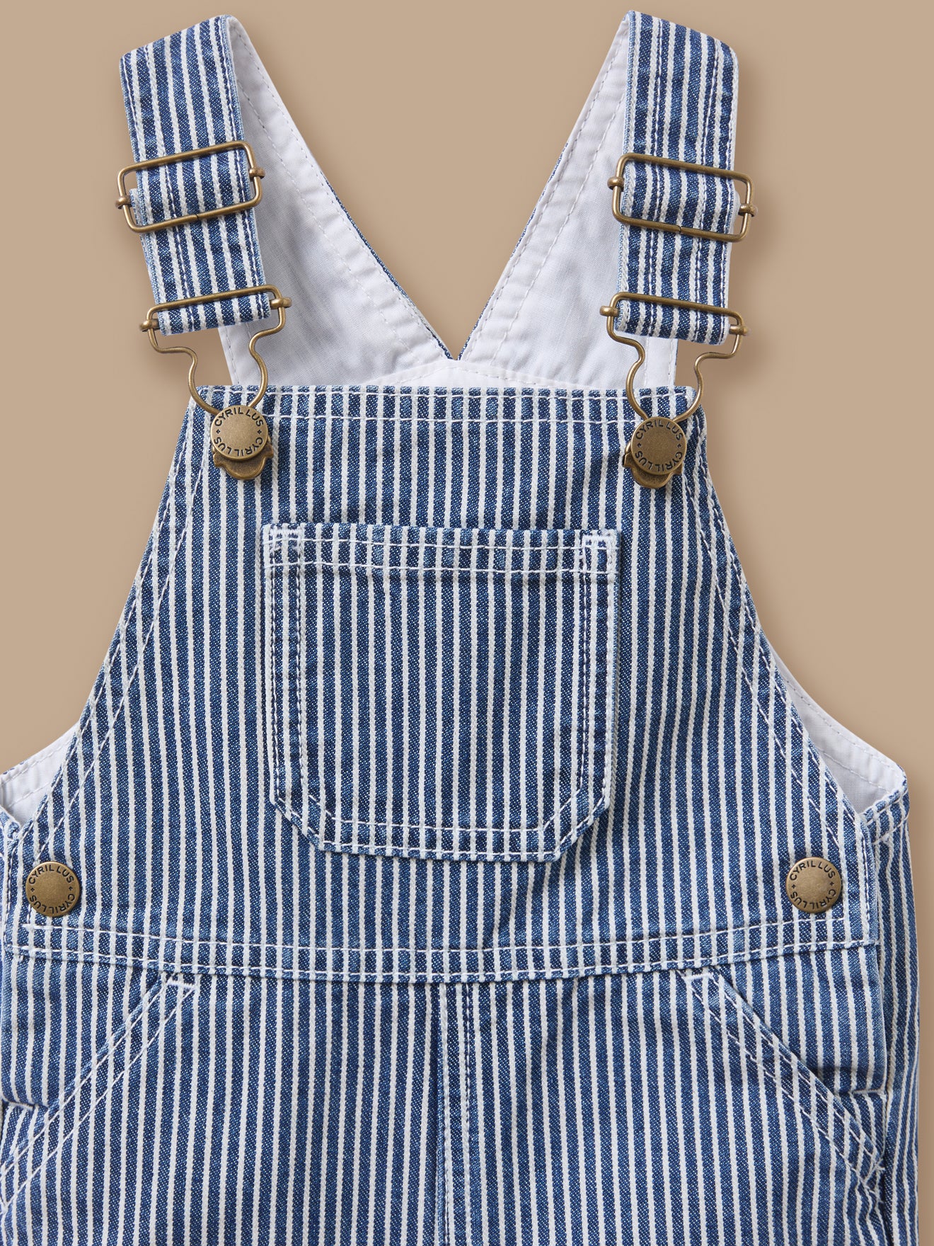 Gestreifter Baby-Latzhose