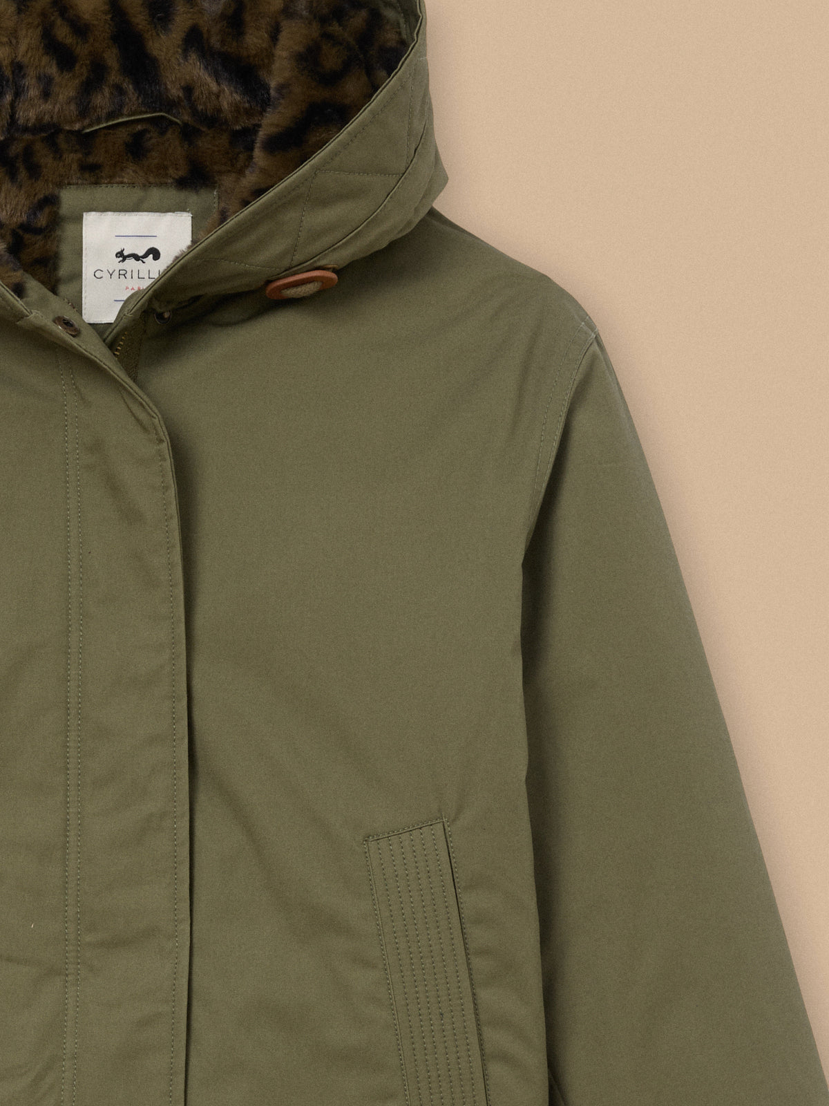 Mädchen-Parka, kurz, mit Leoprint-Futter