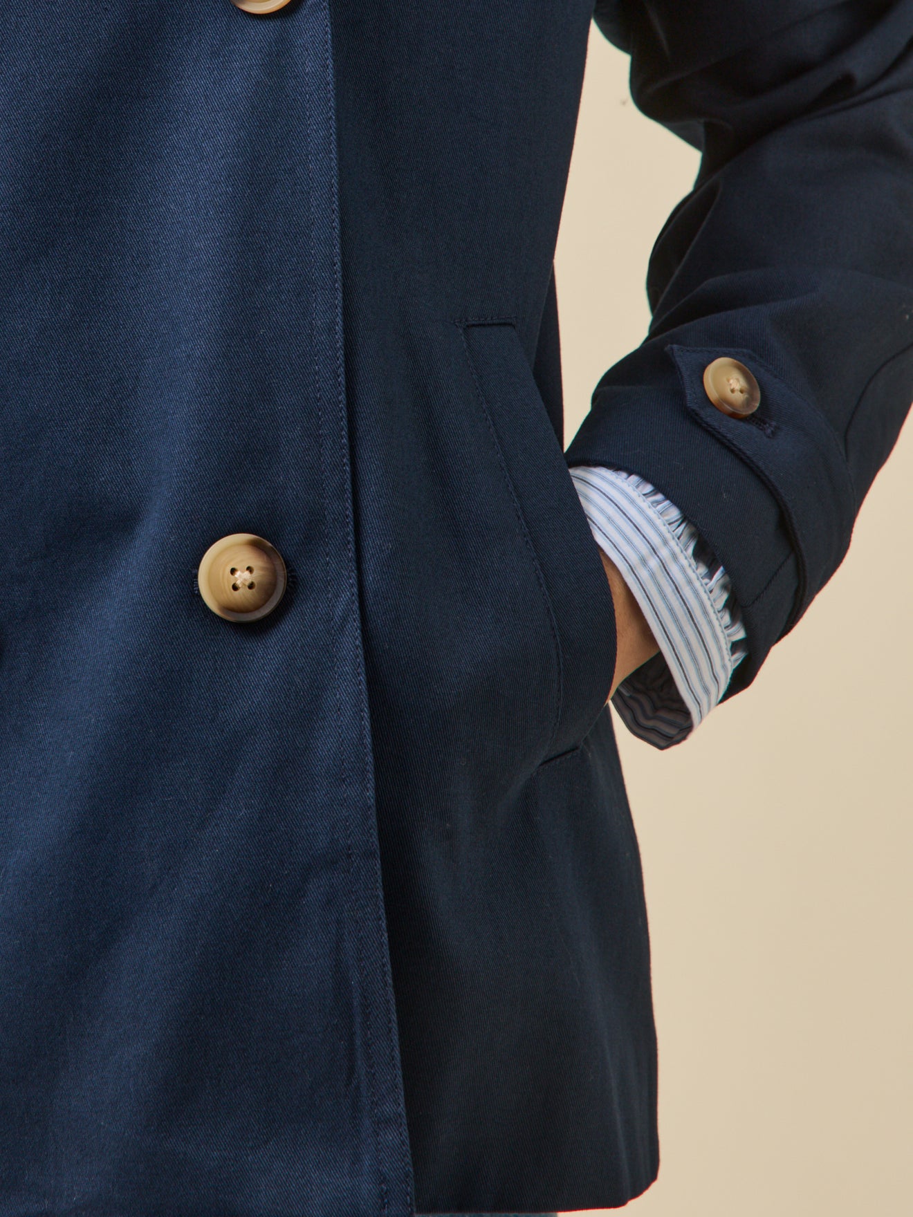 Mädchen-Trenchcoat, kurz – Junior-Kollektion