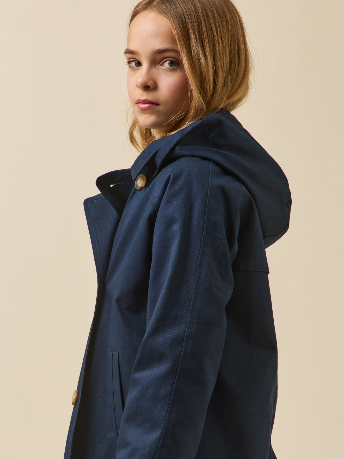 Mädchen-Trenchcoat, kurz – Junior-Kollektion