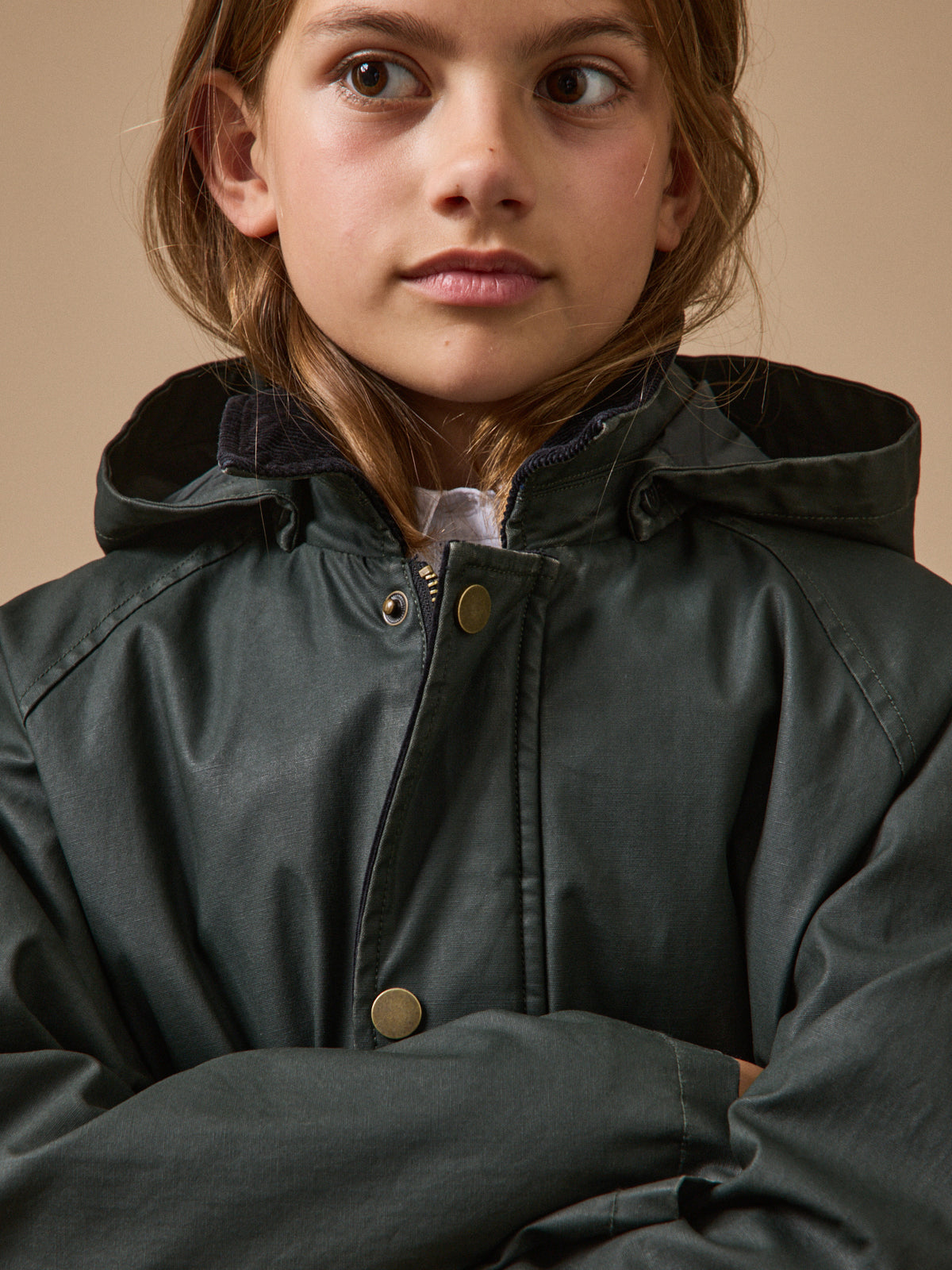 Mädchenjacke aus beschichteter Baumwolle
