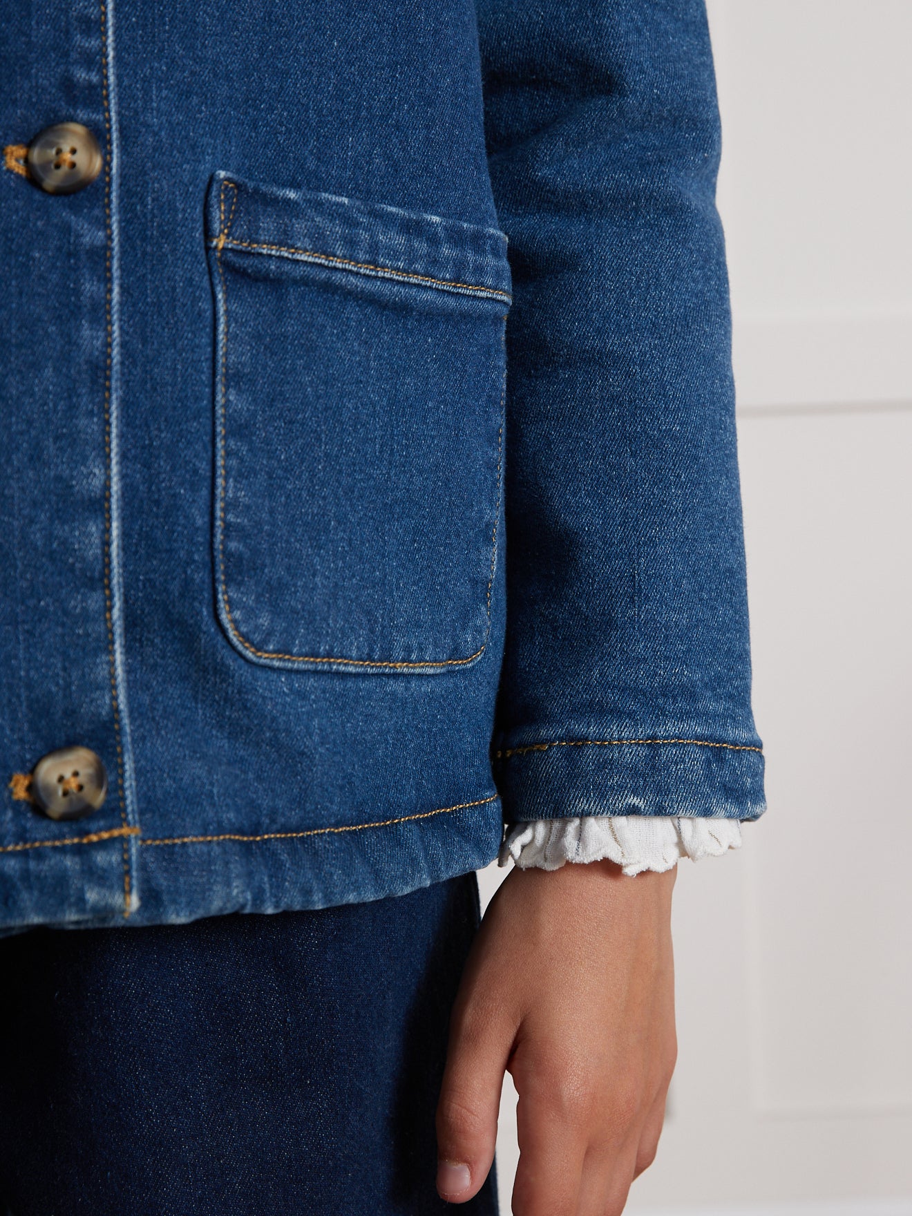 Mädchenjacke aus Denim mit Sherpa-Futter