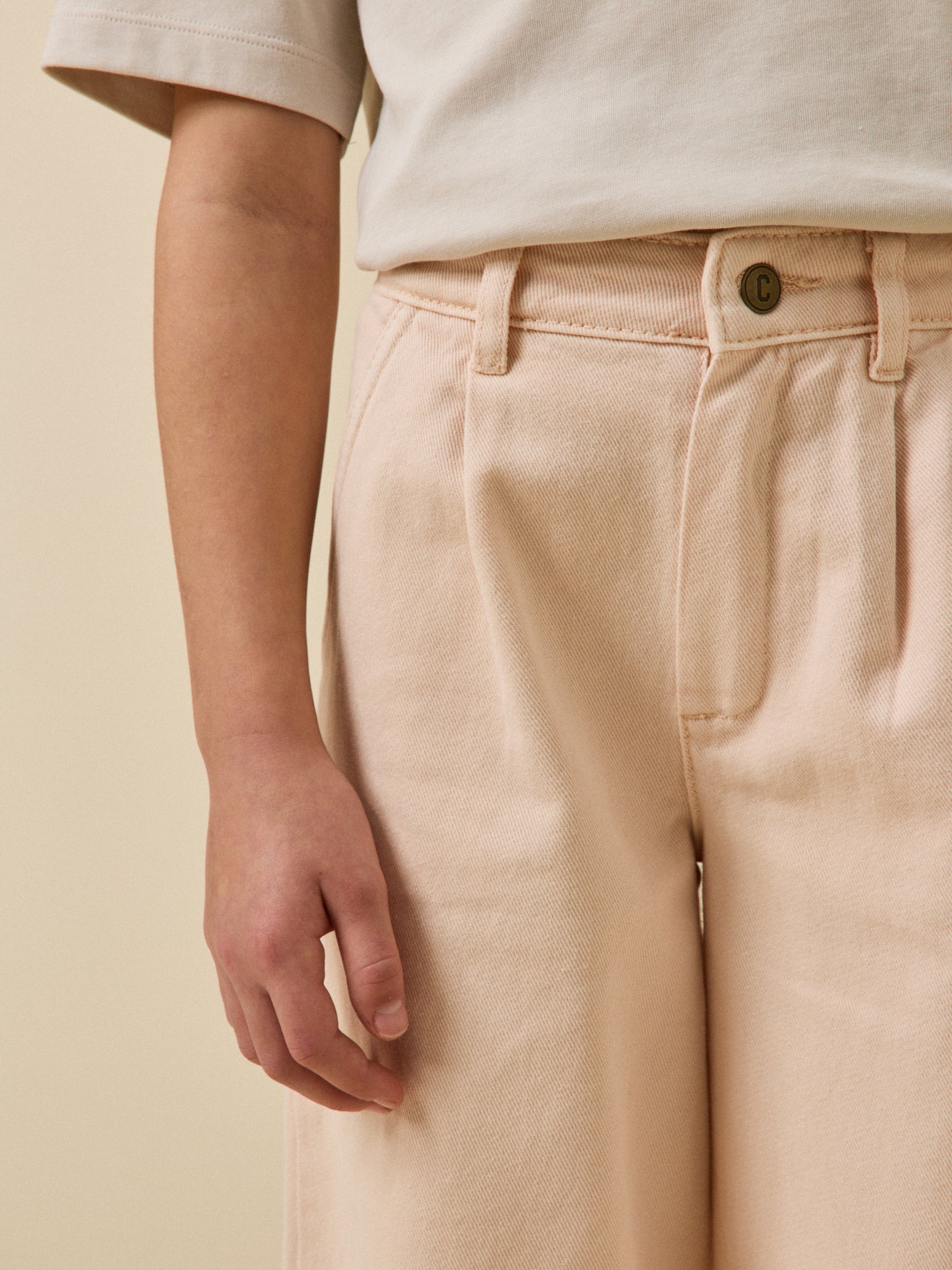 Mädchen-Hose aus gefärbtem Denim, weiter Schnitt – Kollektion « Junior »