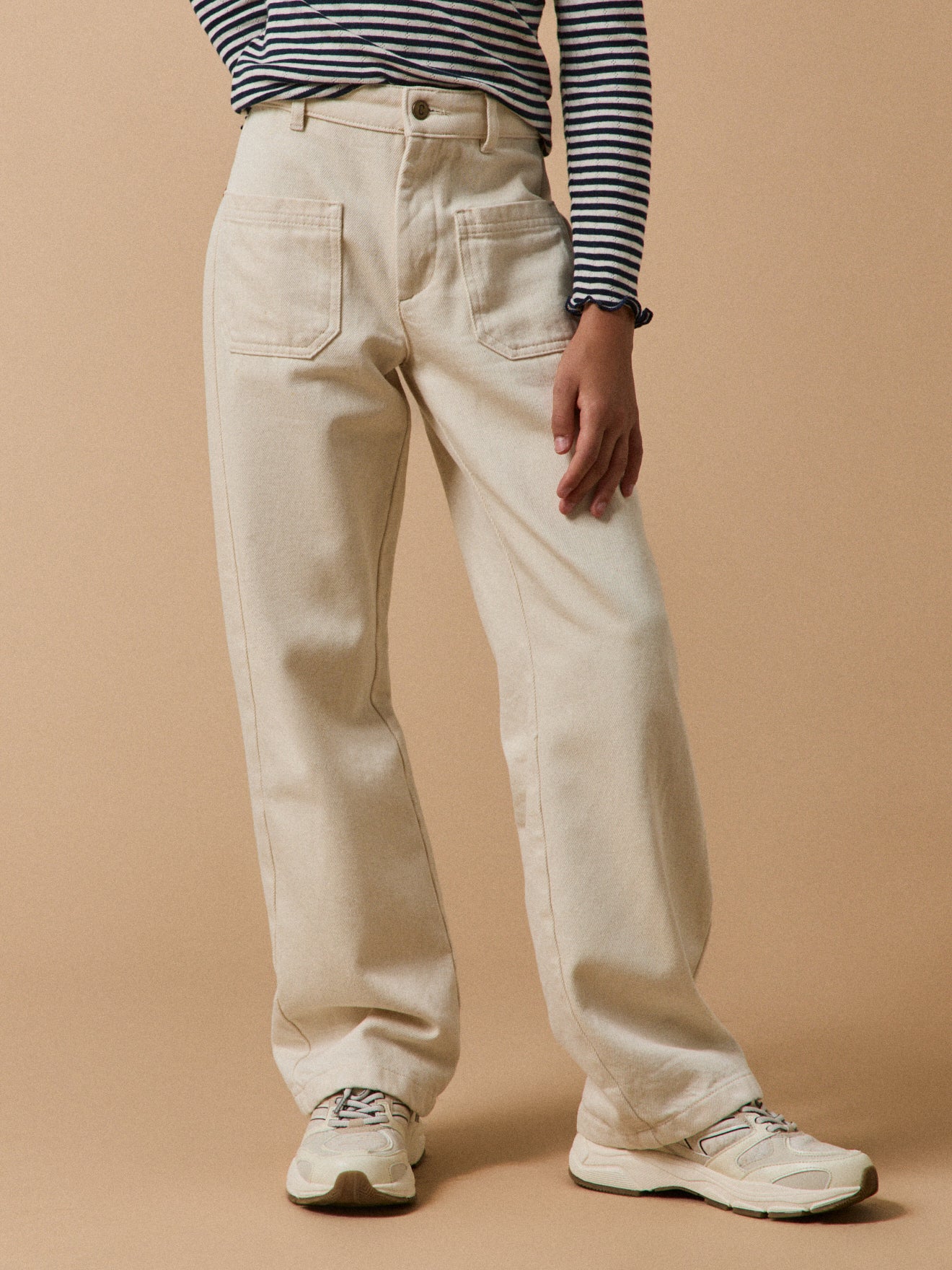Mädchenhose, gerade geschnitten, aus Denim