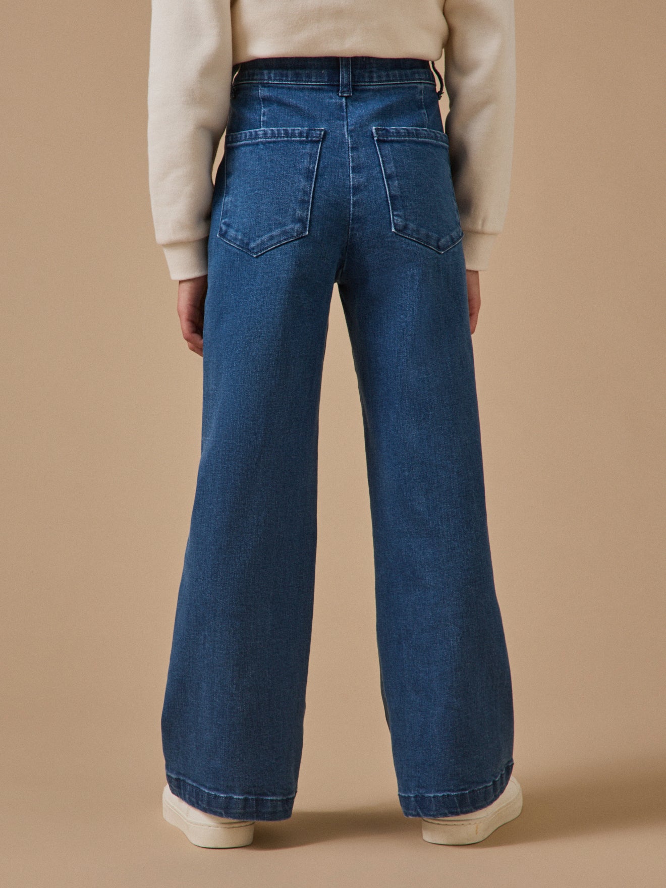 Mädchenhose aus Denim mit weitem Bein