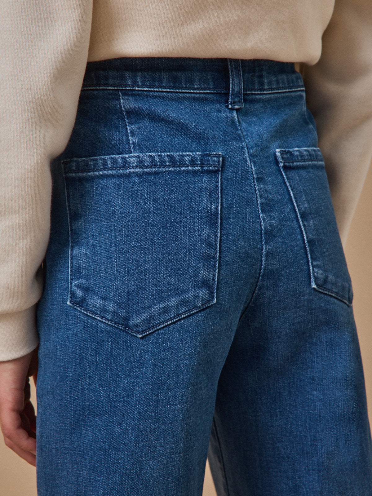 Mädchenhose aus Denim mit weitem Bein